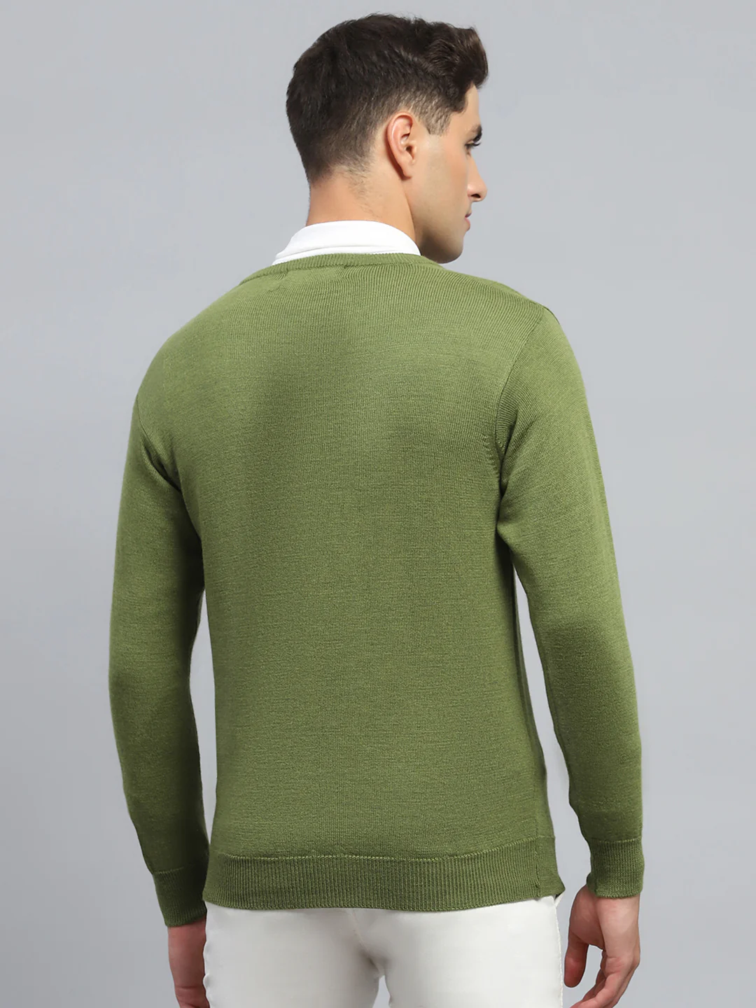 Men Green Solid V Neck Full Sleeve Pullover - Image 5