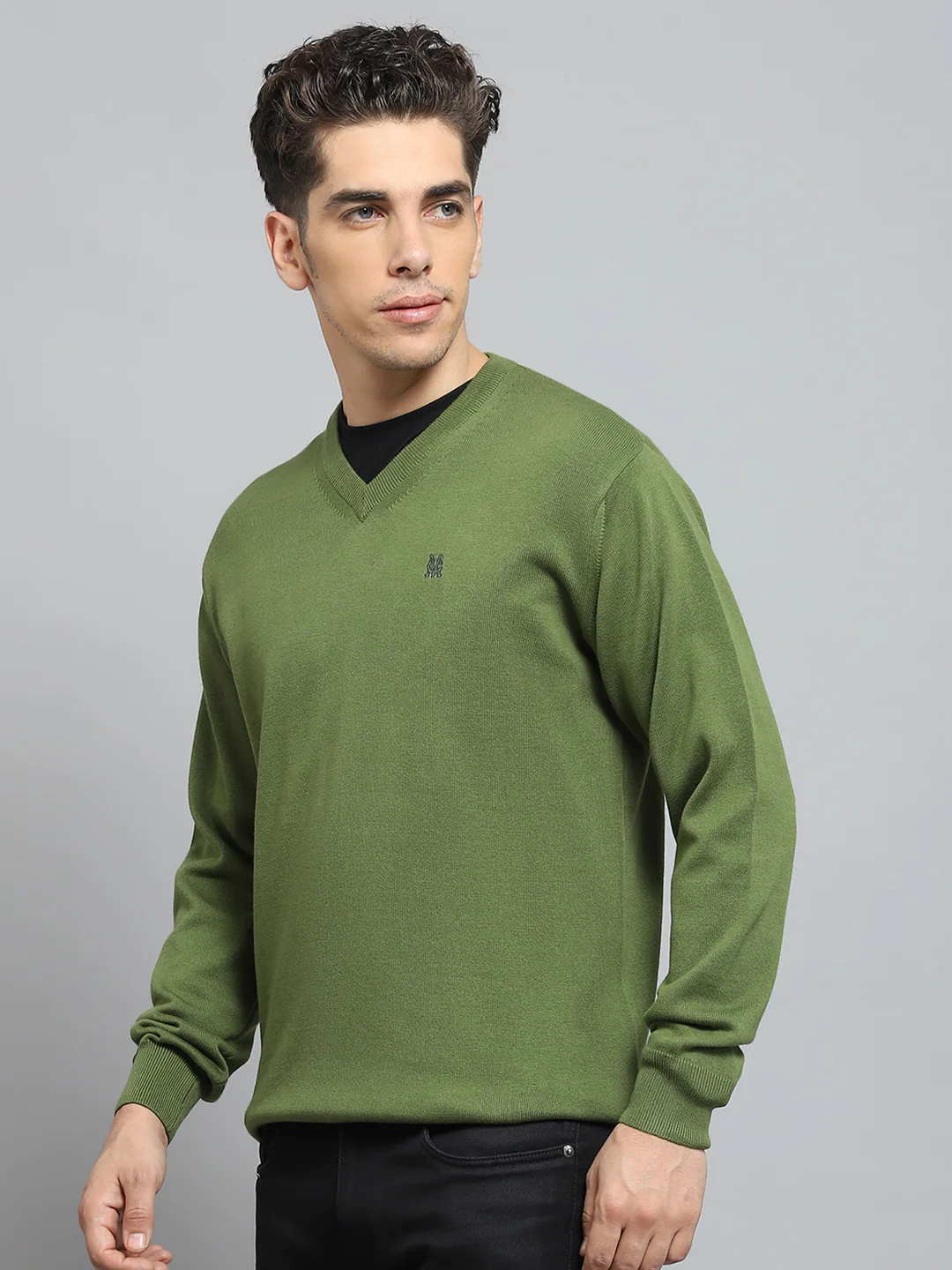 Men Green Solid V Neck Full Sleeve Pullover - Image 3