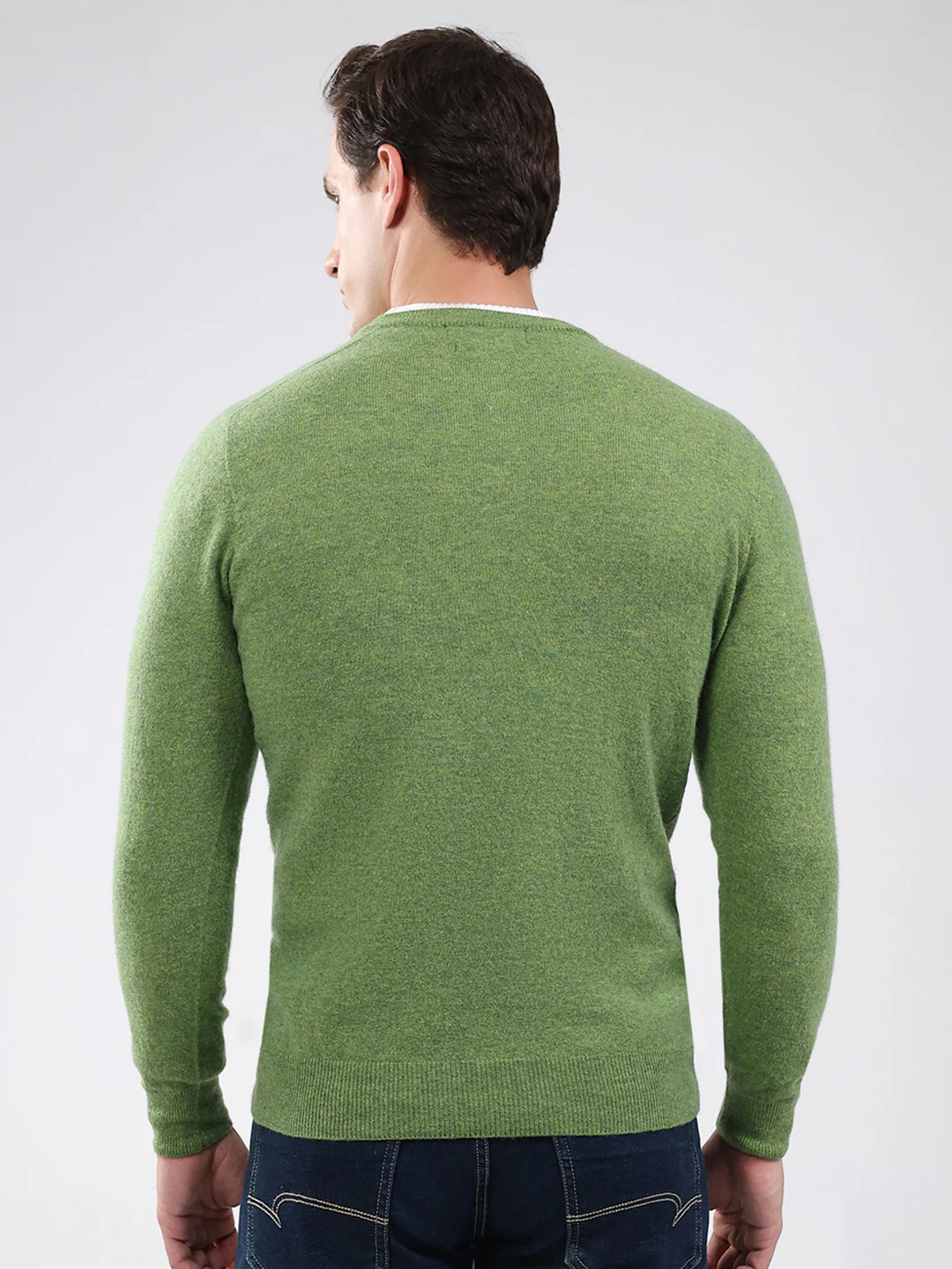 Men Green Solid V Neck Full Sleeve Pullover - Image 5