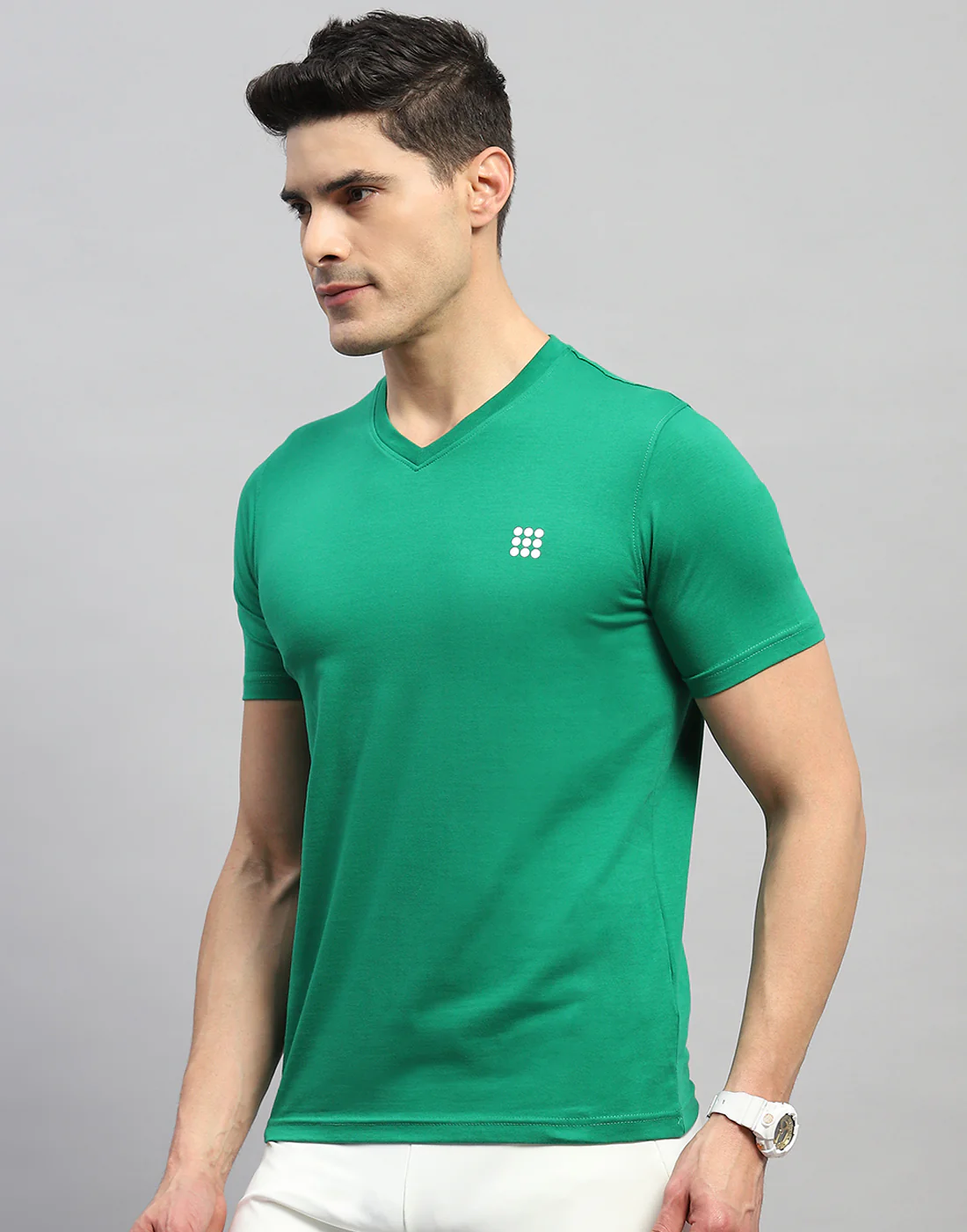 Rock.it Men Green Solid V Neck Half Sleeve T-Shirt - Image 4