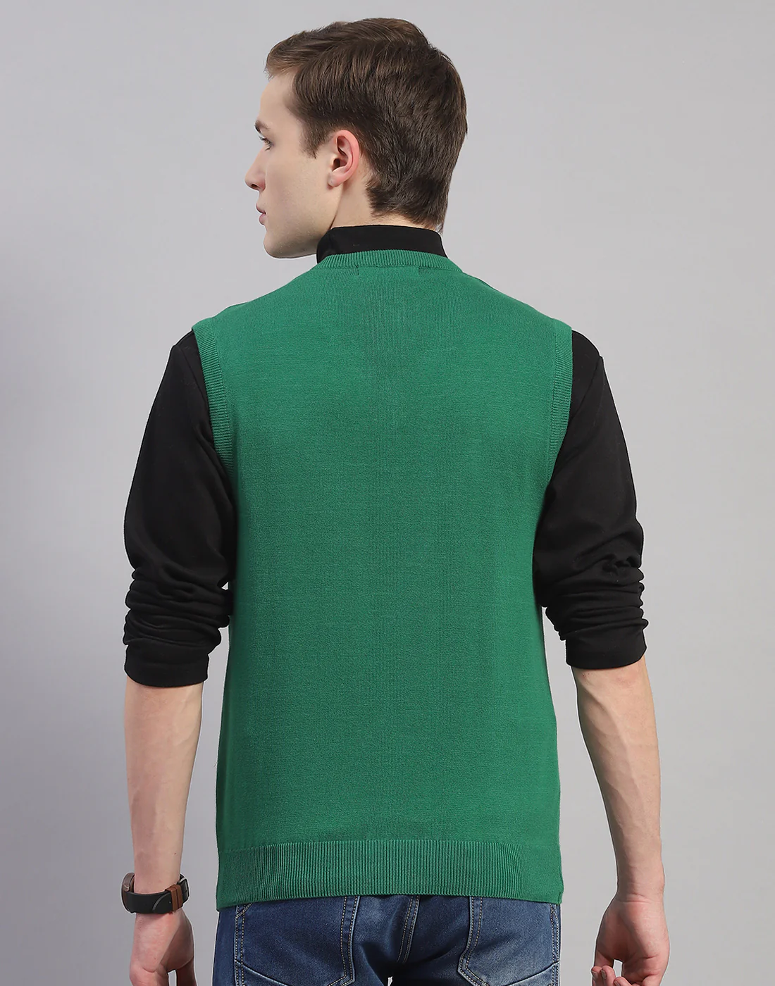 Men Green Solid V Neck Sleeveless Sweater - Image 5