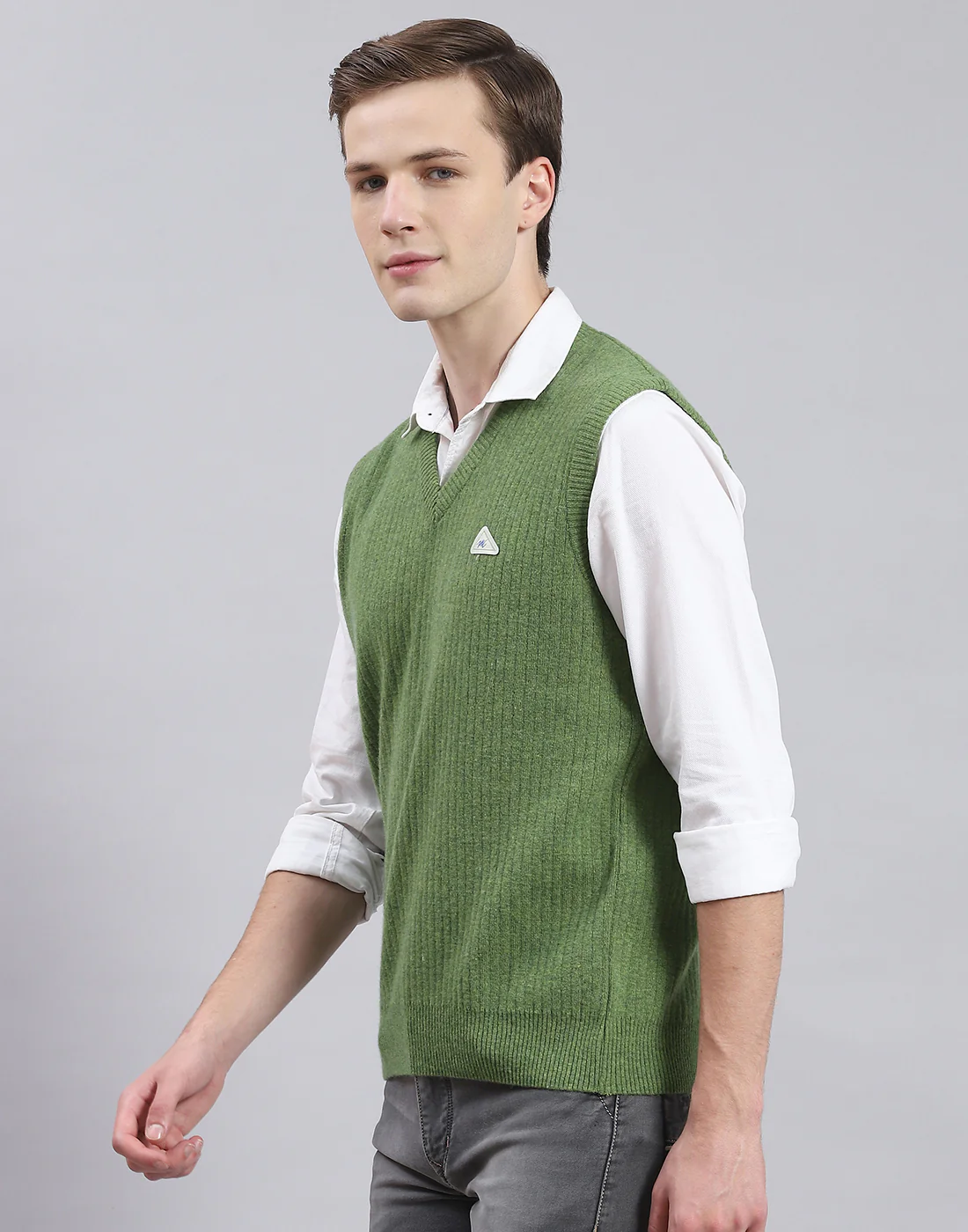 Men Green Solid V Neck Sleeveless Sweater - Image 3