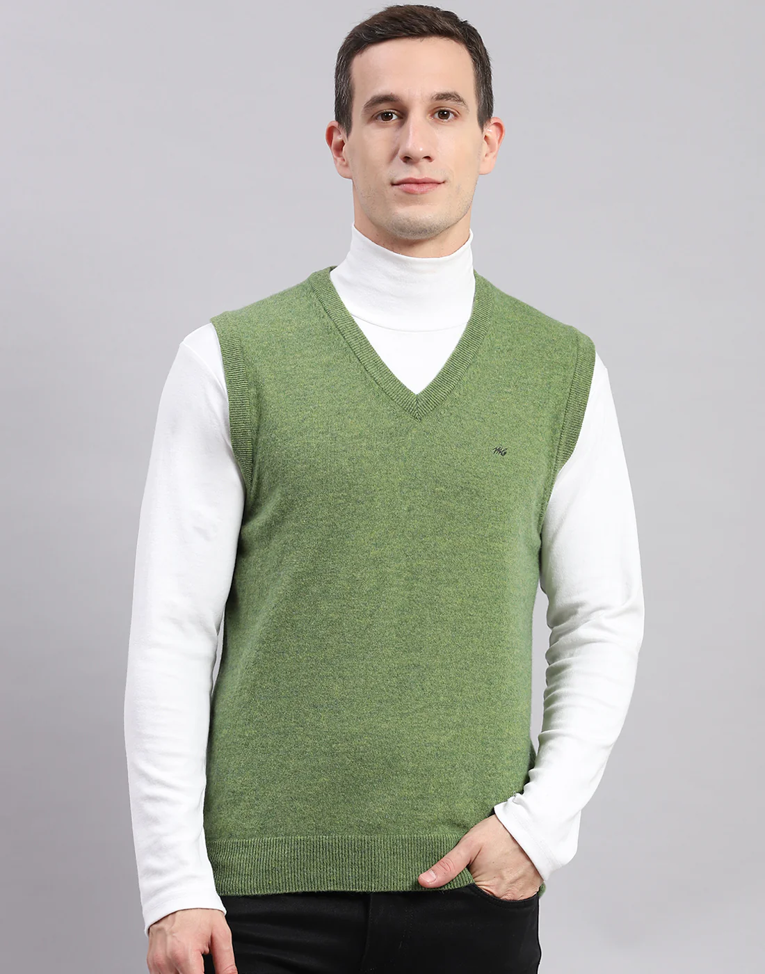 Men Green Solid V Neck Sleeveless Sweater - Image 3