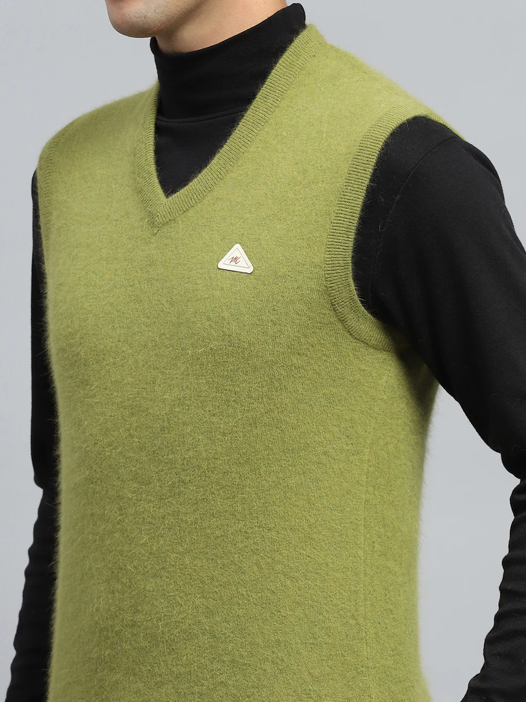 Men Green Solid V Neck Sleeveless Sweater - Image 6