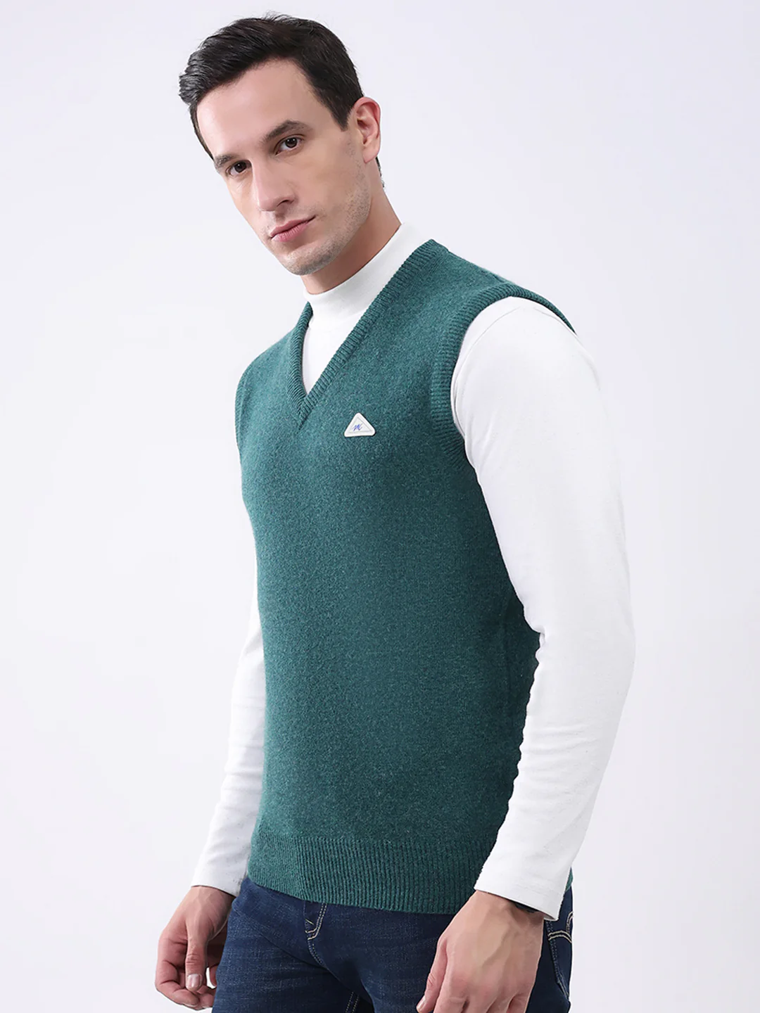 Men Green Solid V Neck Sleeveless Sweater - Image 3