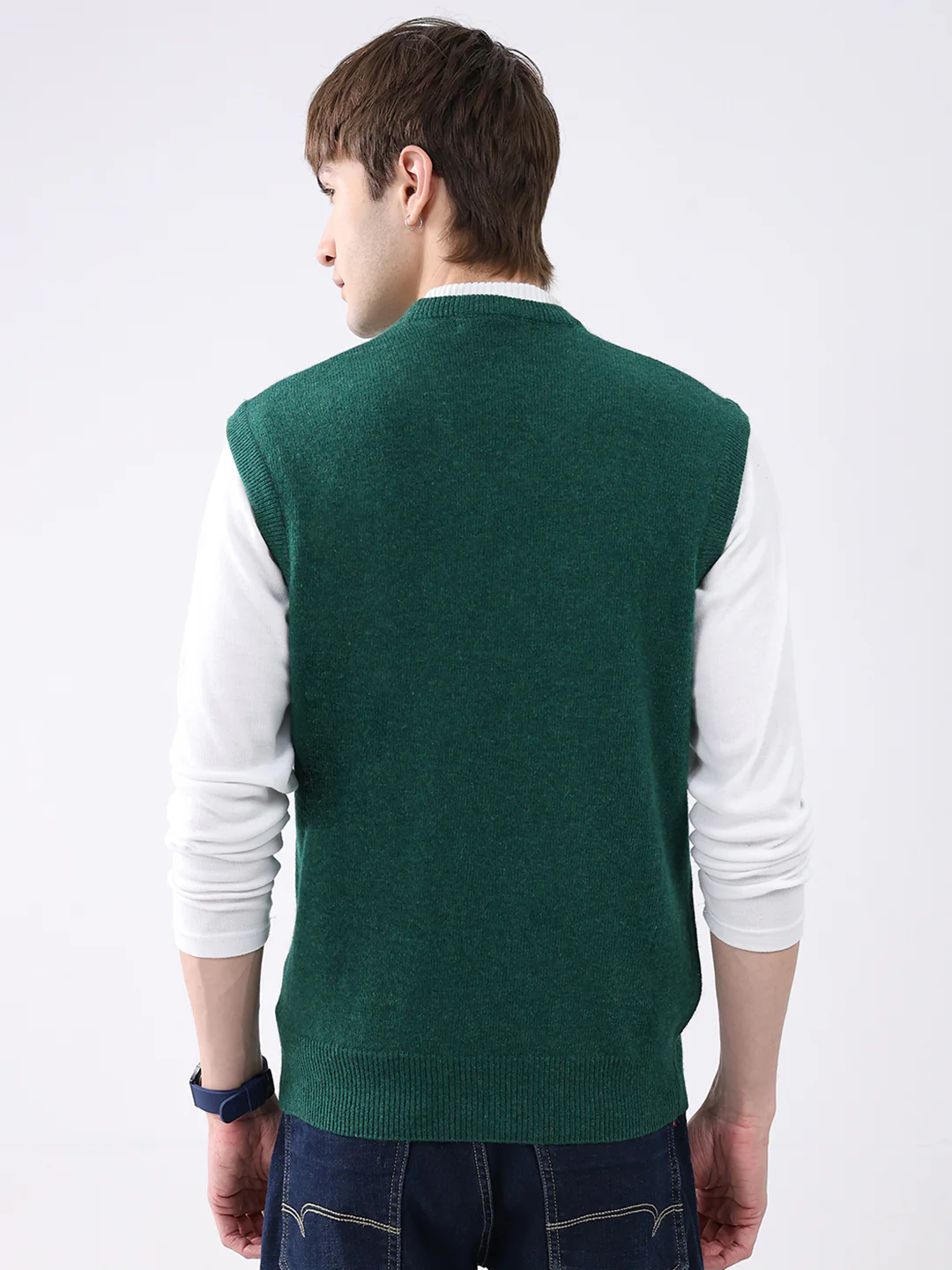 Men Green Solid V Neck Sleeveless Sweater - Image 5