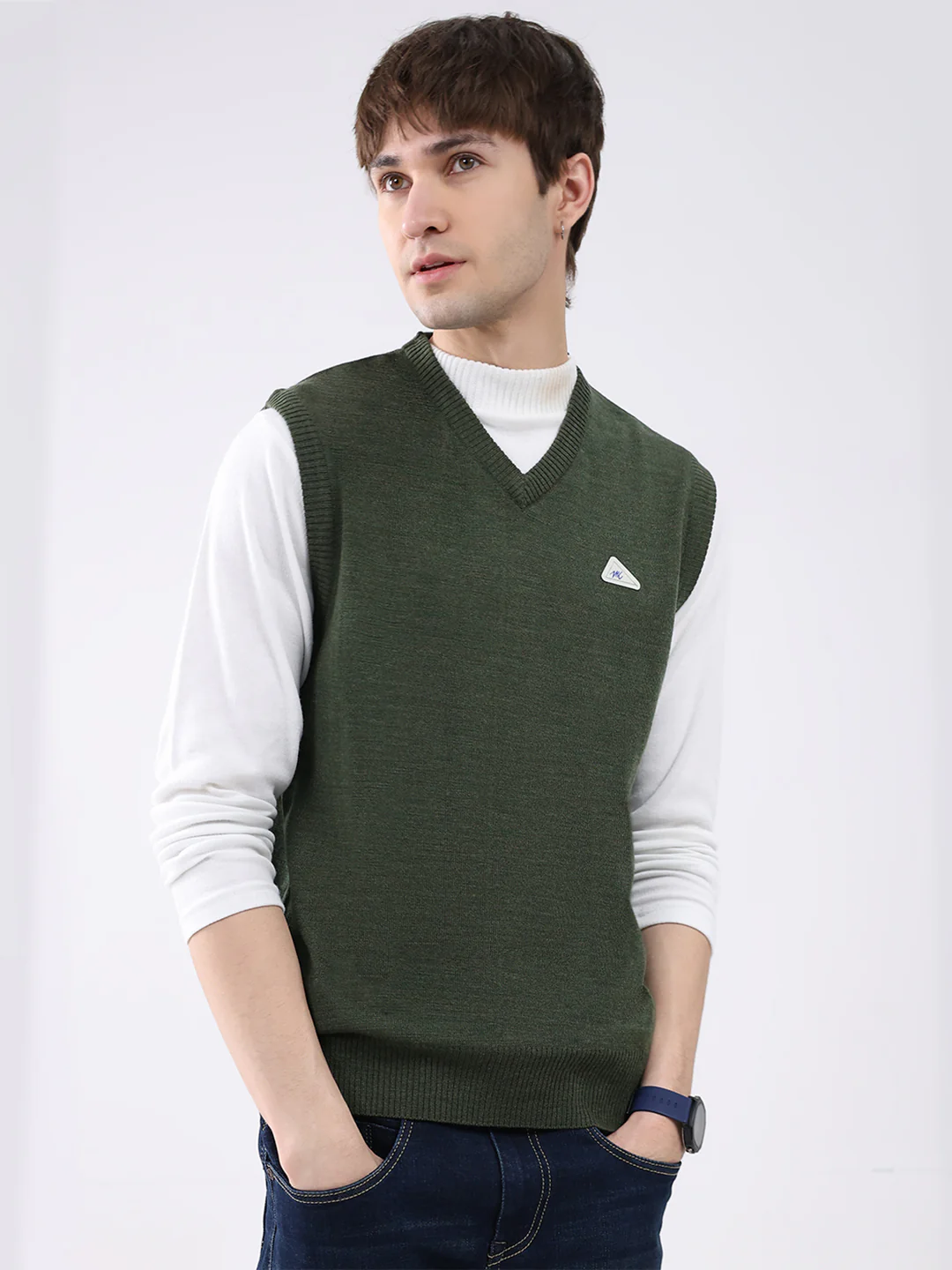 Men Green Solid V Neck Sleeveless Sweater - Image 4