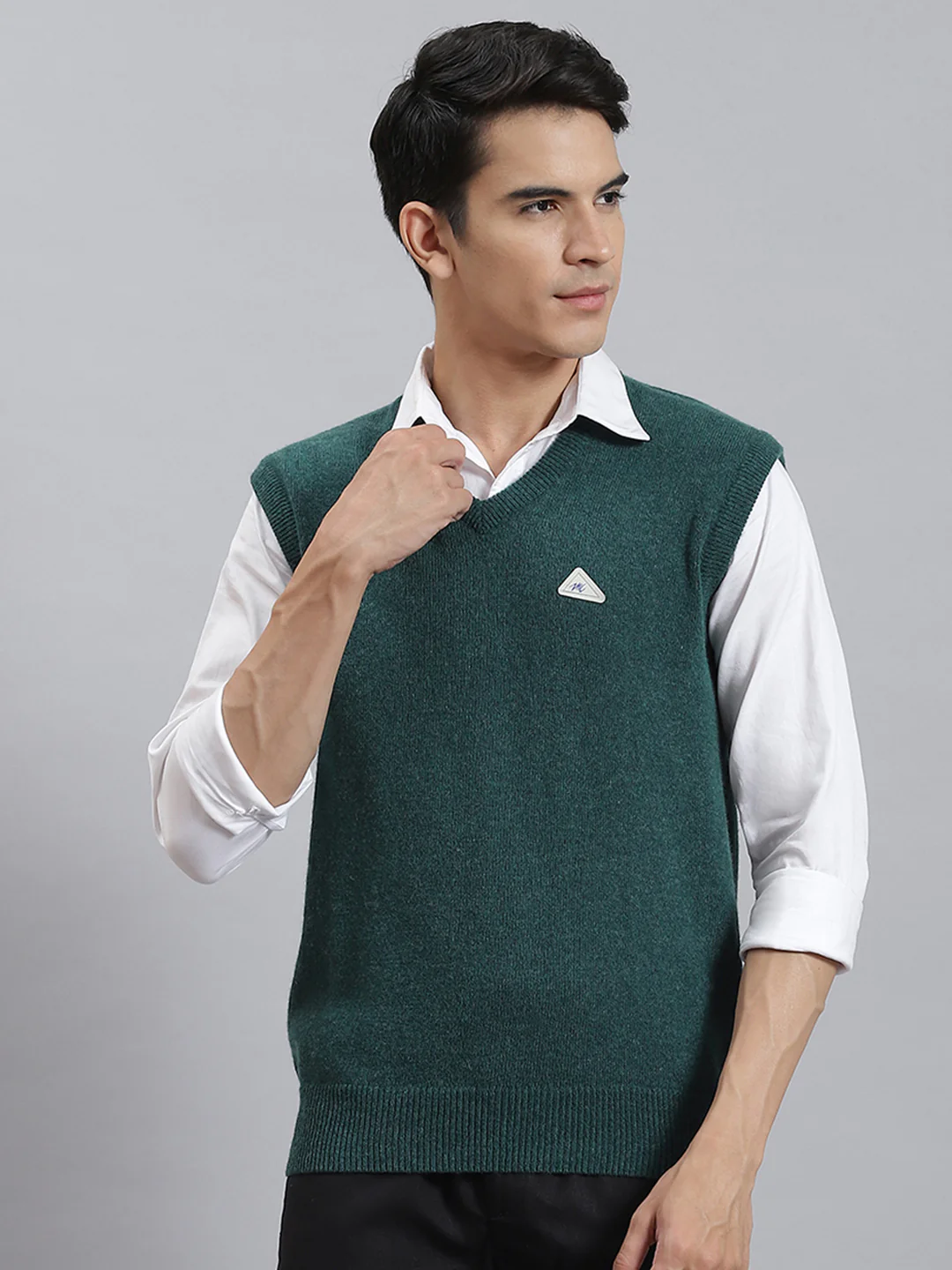 Men Green Solid V Neck Sleeveless Sweaters/Pullovers - Image 2