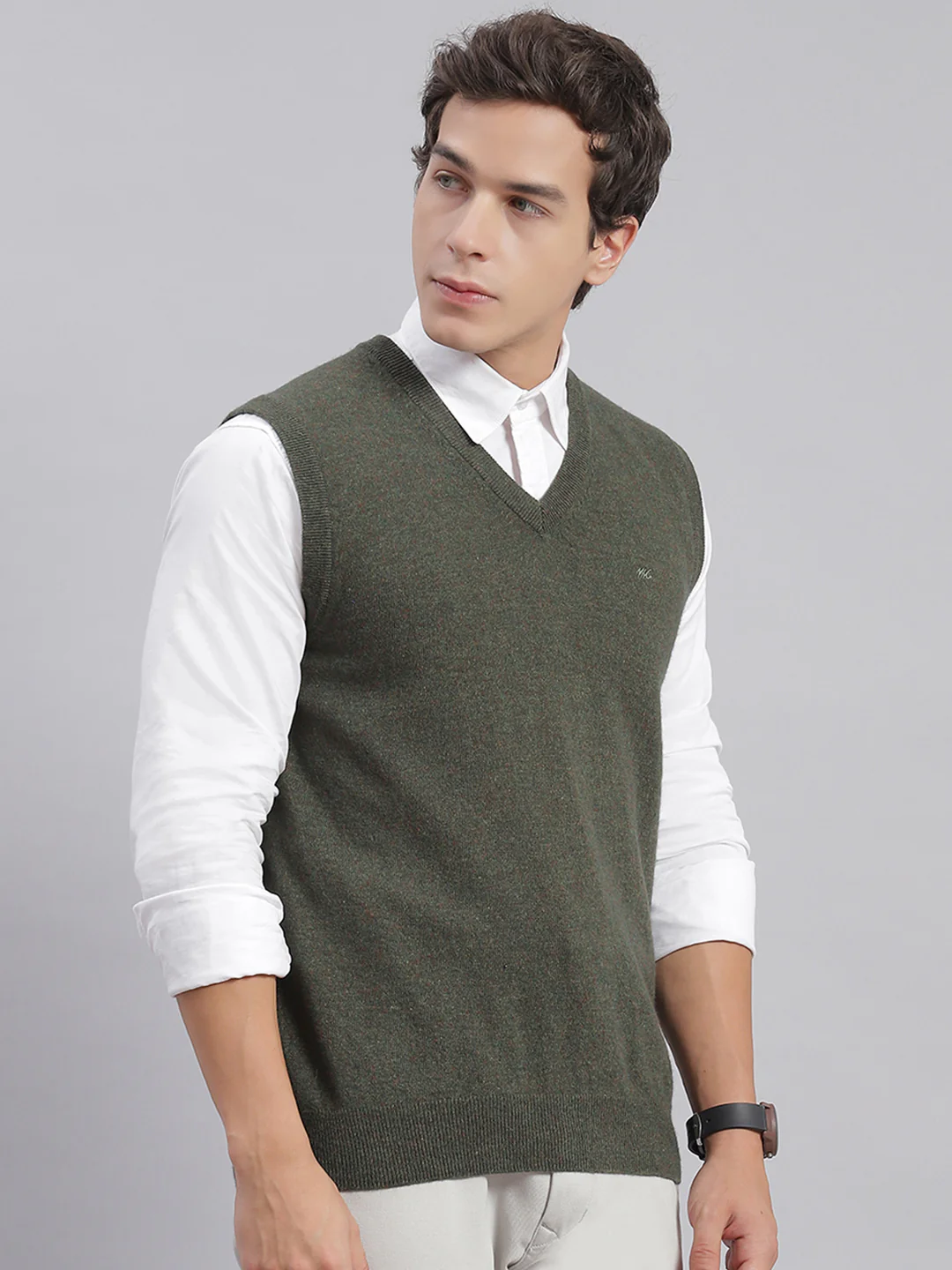Men Green Solid V Neck Sleeveless Sweaters/Pullovers - Image 6