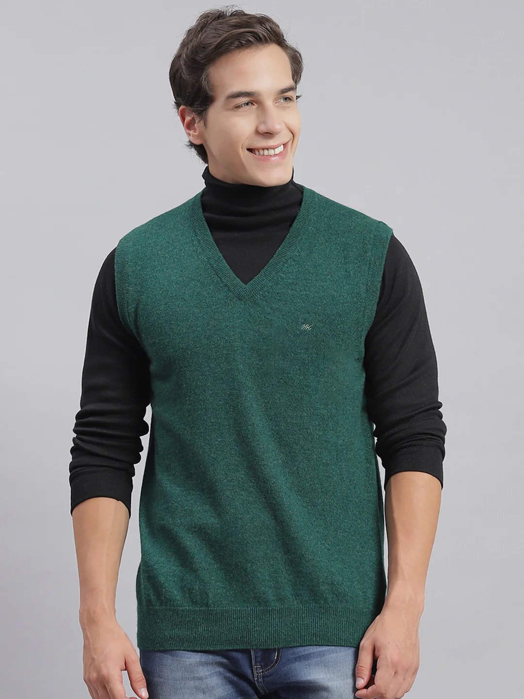 Men Green Solid V Neck Sleeveless Sweaters/Pullovers - Image 2