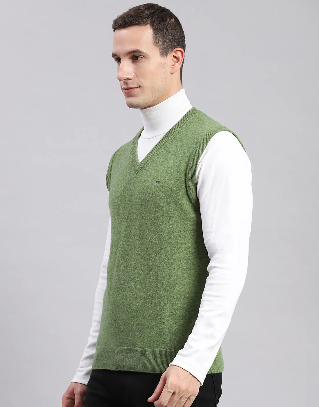 Men Green Solid V Neck Sleeveless Sweaters/Pullovers - Image 3
