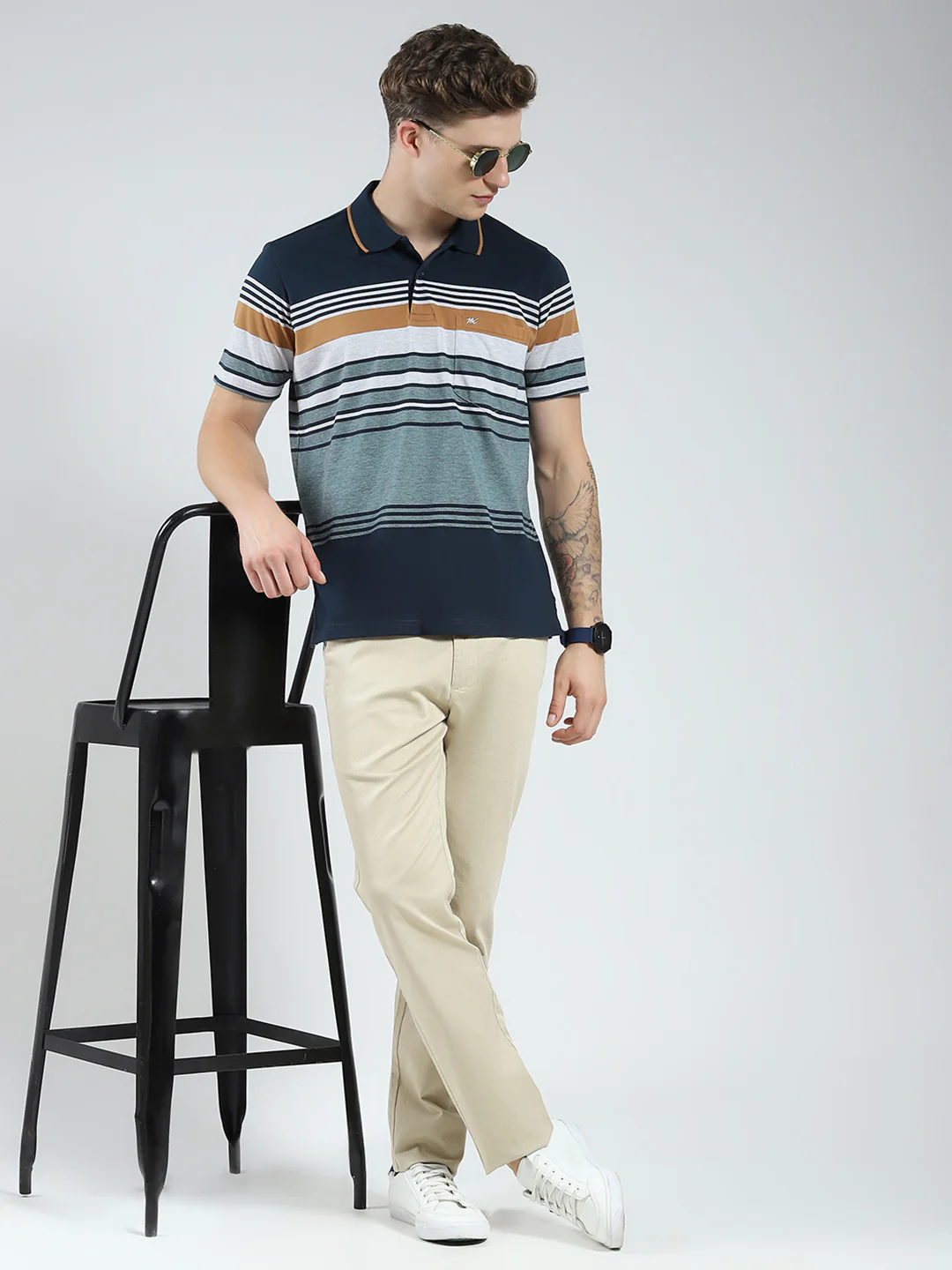 Men Green Stripe Collar Half Sleeve T-Shirt - Image 2