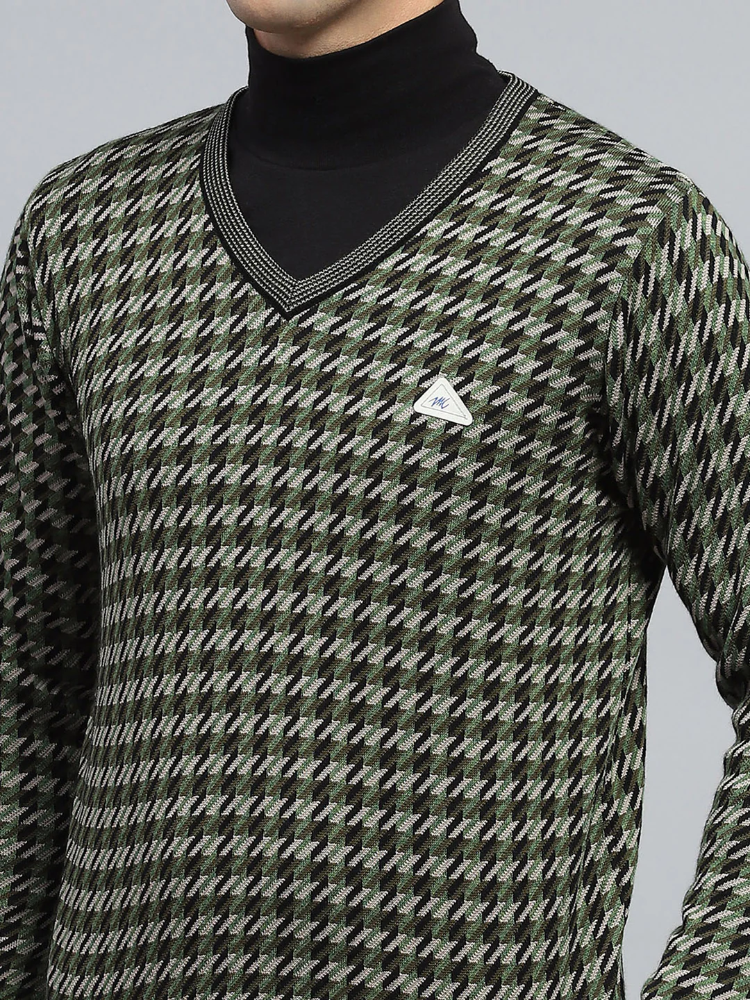 Men Green Stripe V Neck Full Sleeve Pullover - Image 6