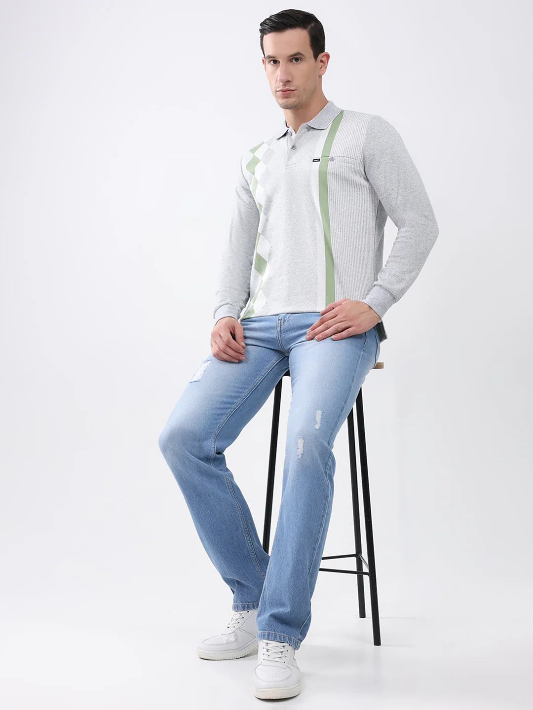 Men Grey Abstract Collar Full Sleeve Winter T-Shirt - Image 2