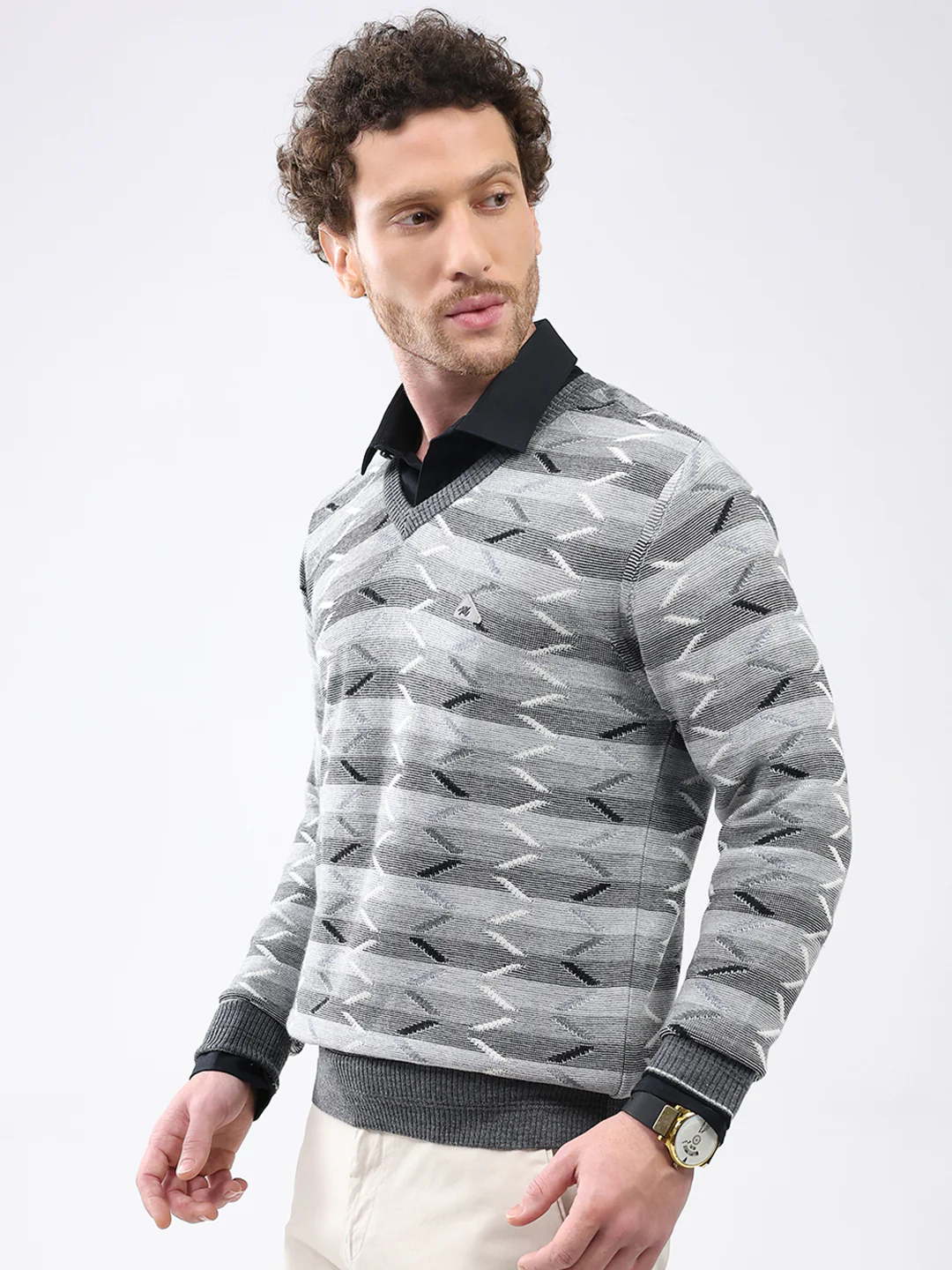 Men Grey Abstract V Neck Full Sleeve Pullover - Image 3