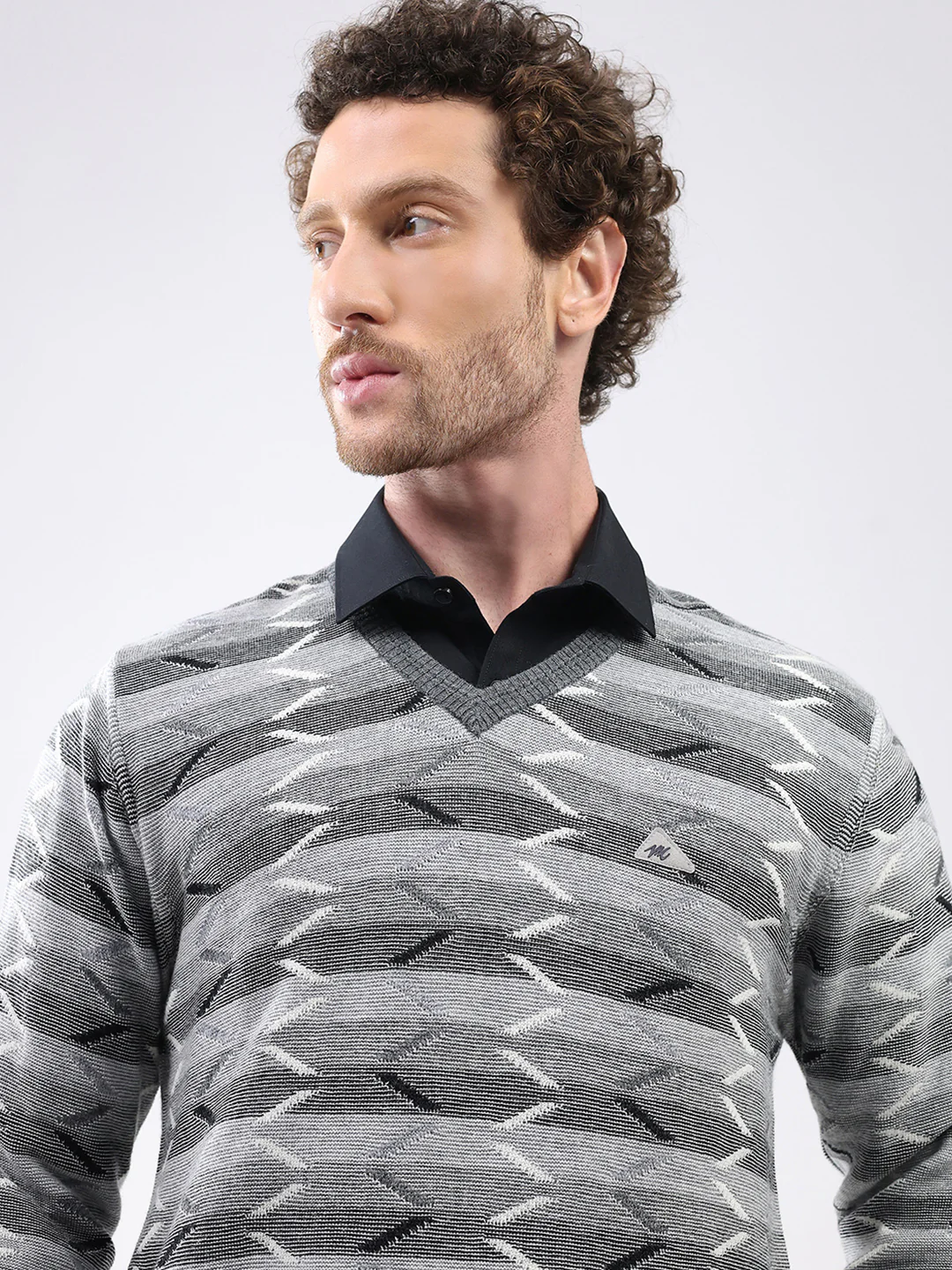 Men Grey Abstract V Neck Full Sleeve Pullover - Image 6