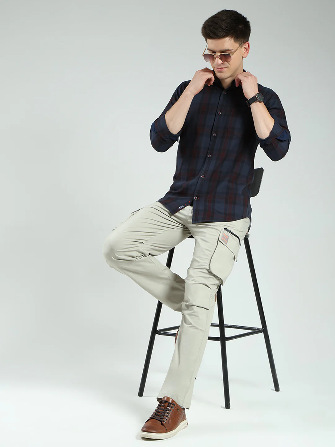 Men Grey Check Collar Full Sleeve Shirt - Image 2