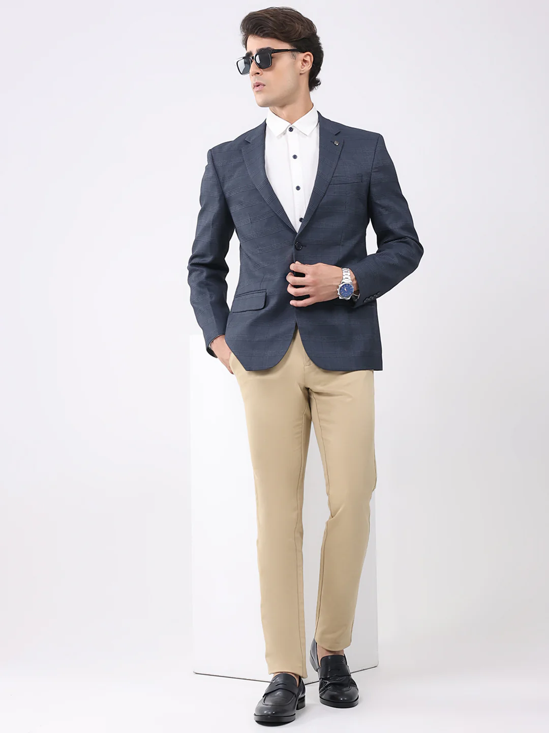 Men Grey Check Notch Lapel Collar Full Sleeve Coat - Image 2