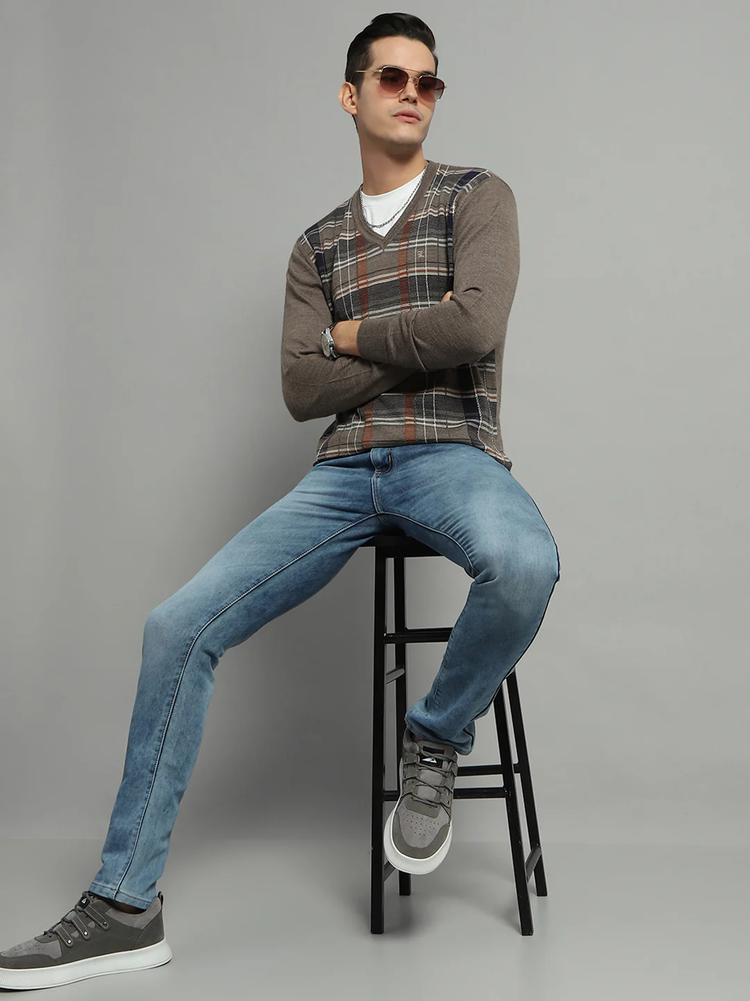 Luxuria Men Grey Check V Neck Full Sleeve Pullover - Image 2