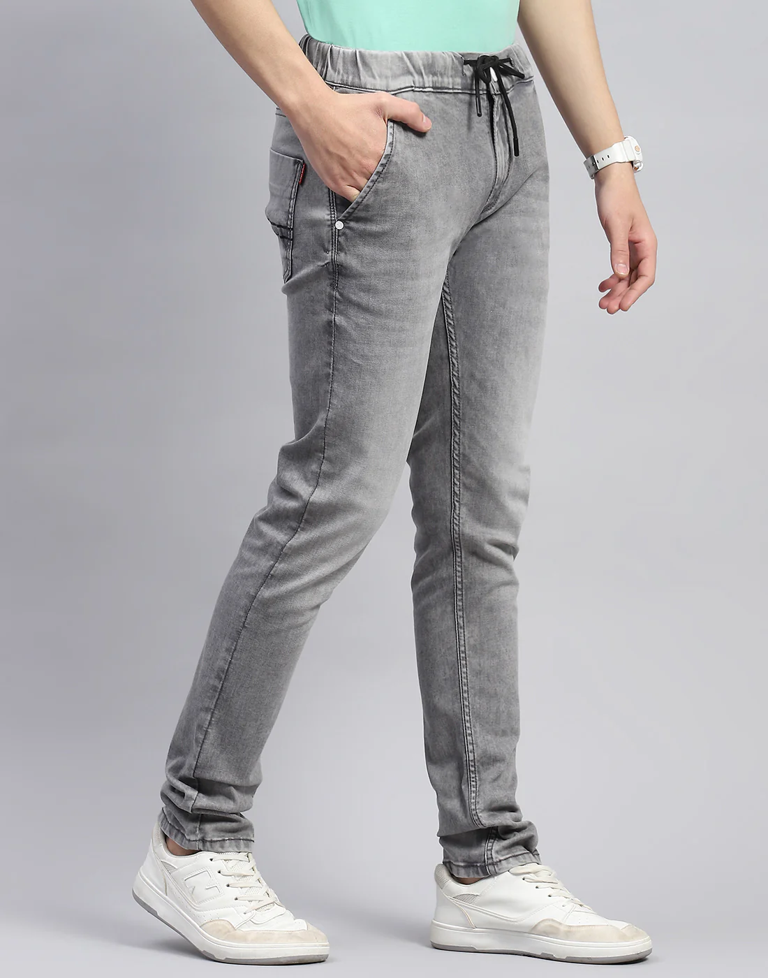 Men Grey Light Wash Regular Fit Denim - Image 4