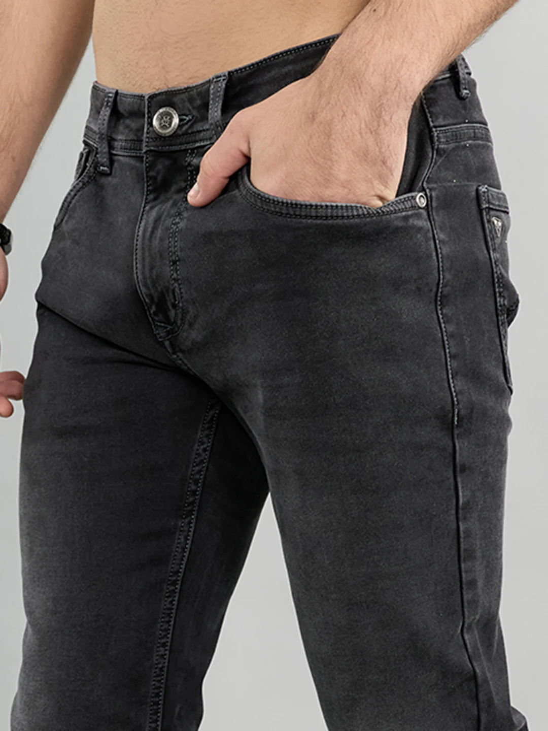 Men Grey Light Wash Skinny Fit Denim - Image 5