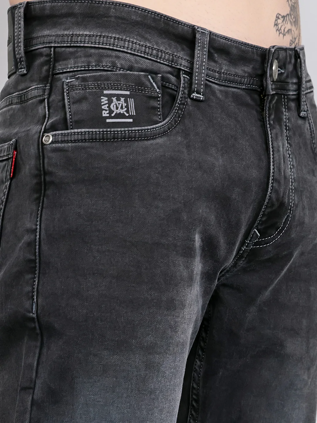 Men Grey Light Wash Straight Fit Denim - Image 5