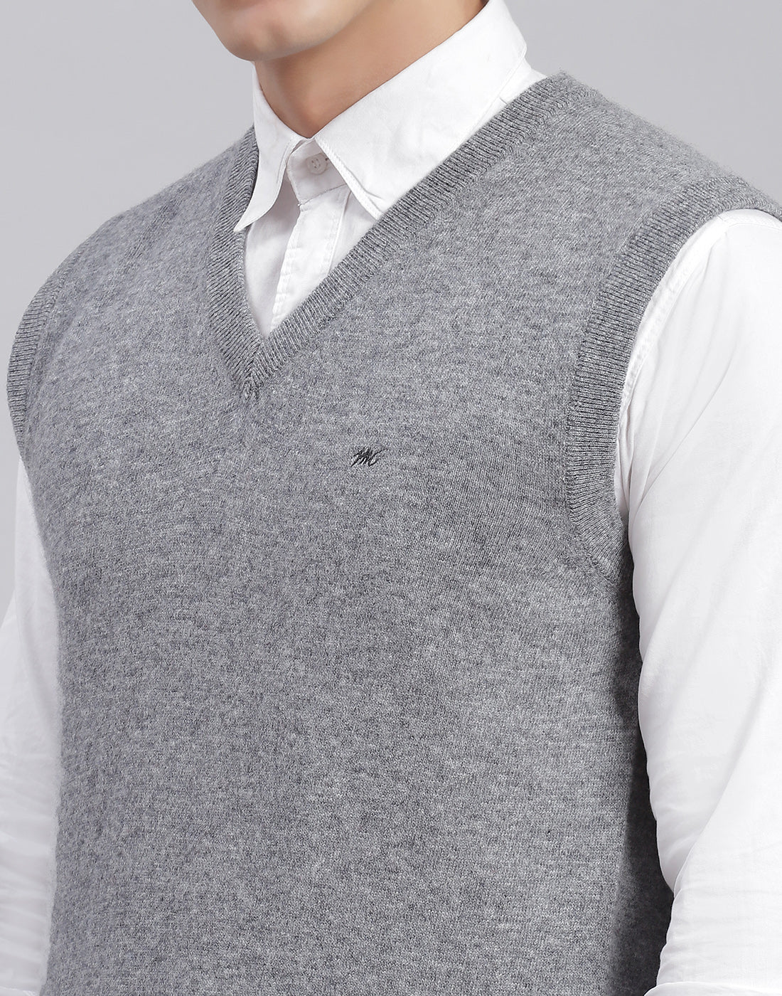 Men Grey Melange Solid V Neck Sleeveless Sweater - Image 6