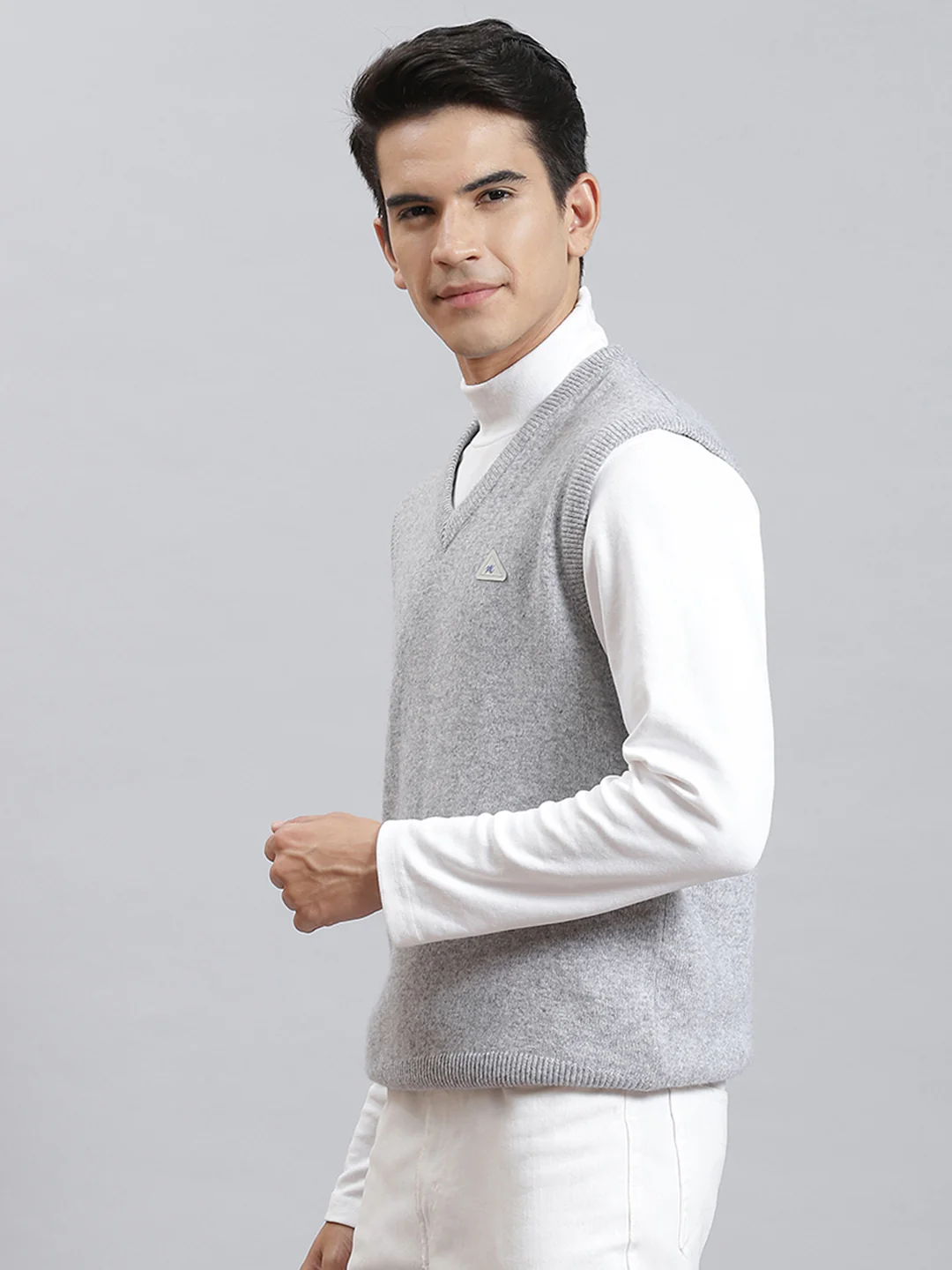 Men Grey Melange Solid V Neck Sleeveless Sweaters/Pullovers - Image 3