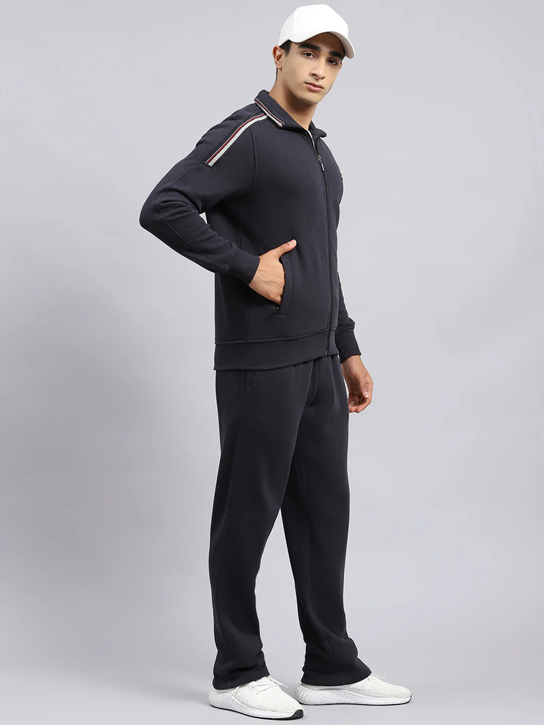 Men Grey Plain Tracksuit - Image 3