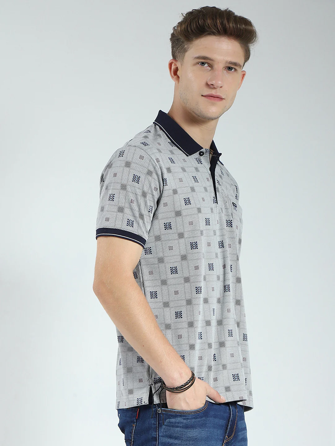 Men Grey Printed Collar Half Sleeve T-Shirt - Image 4