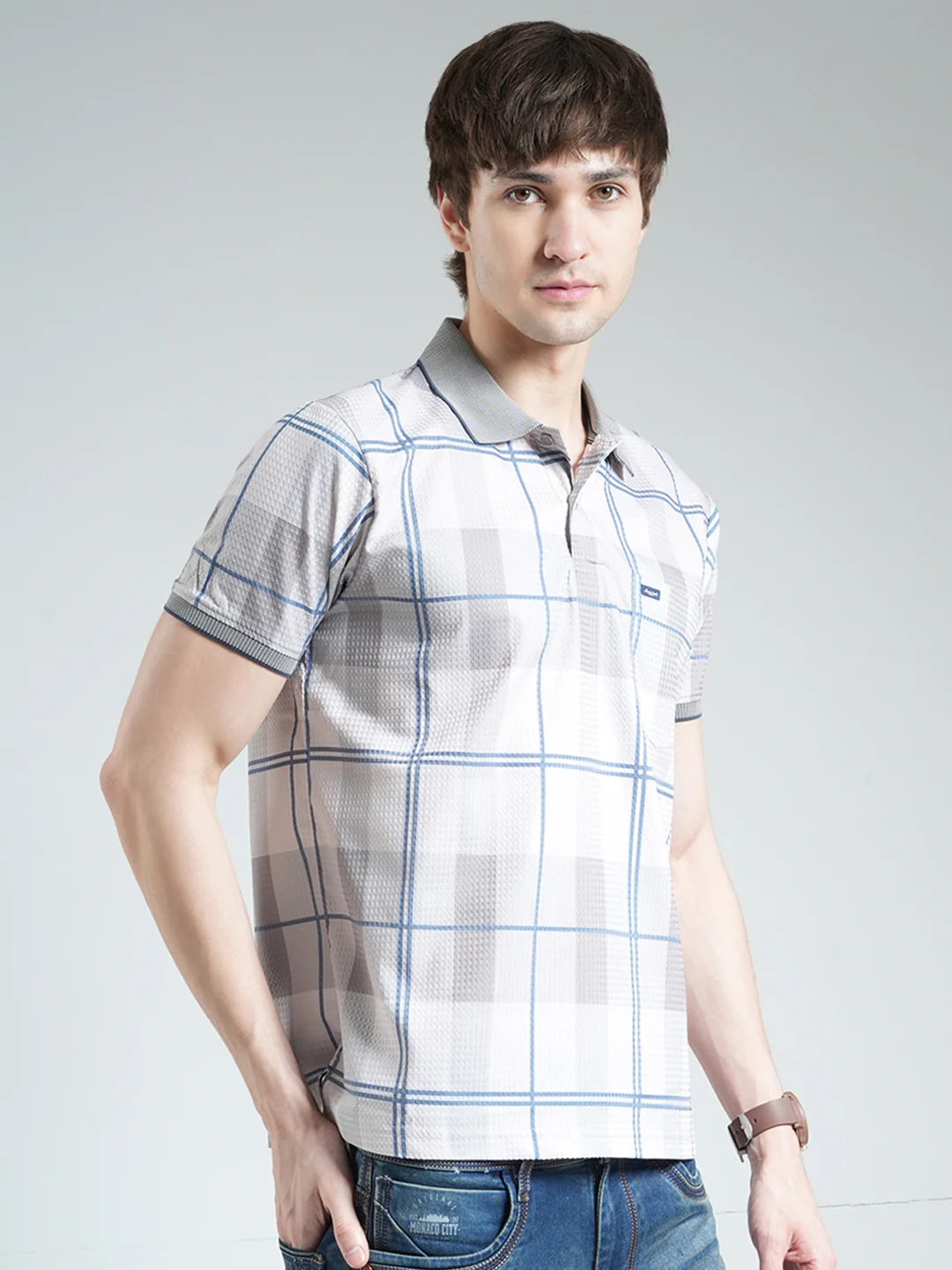 Men Grey Printed Collar Half Sleeve T-Shirt - Image 4