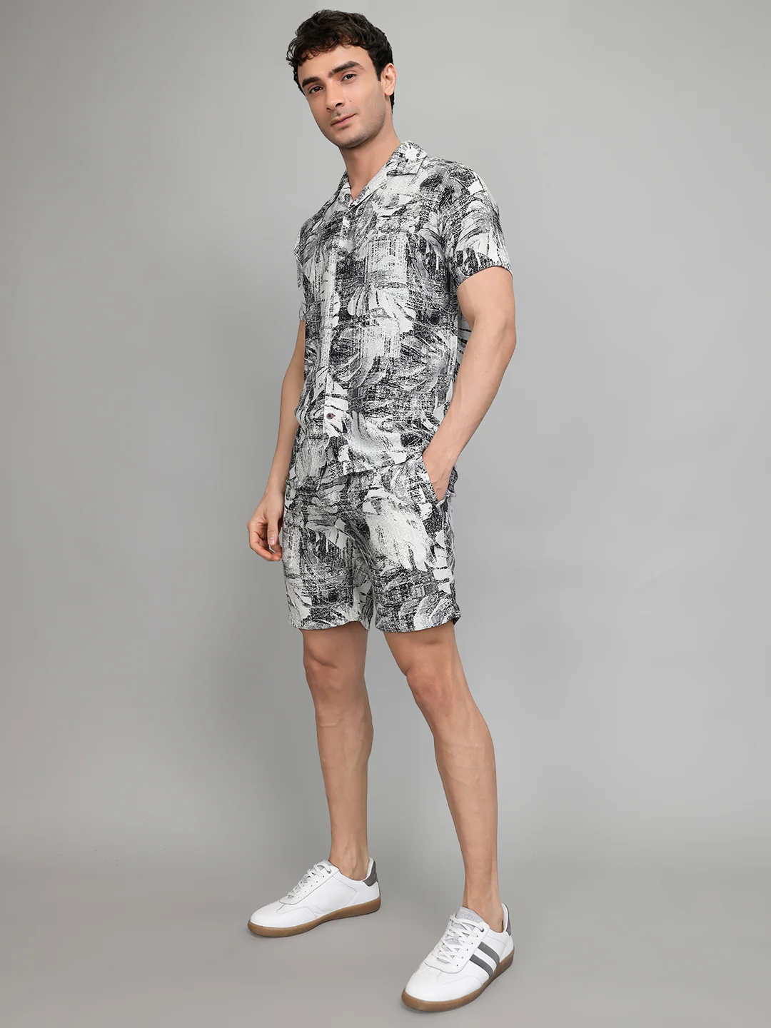 Men Grey Printed Revere Collar Half Sleeve Cords Set - Image 3