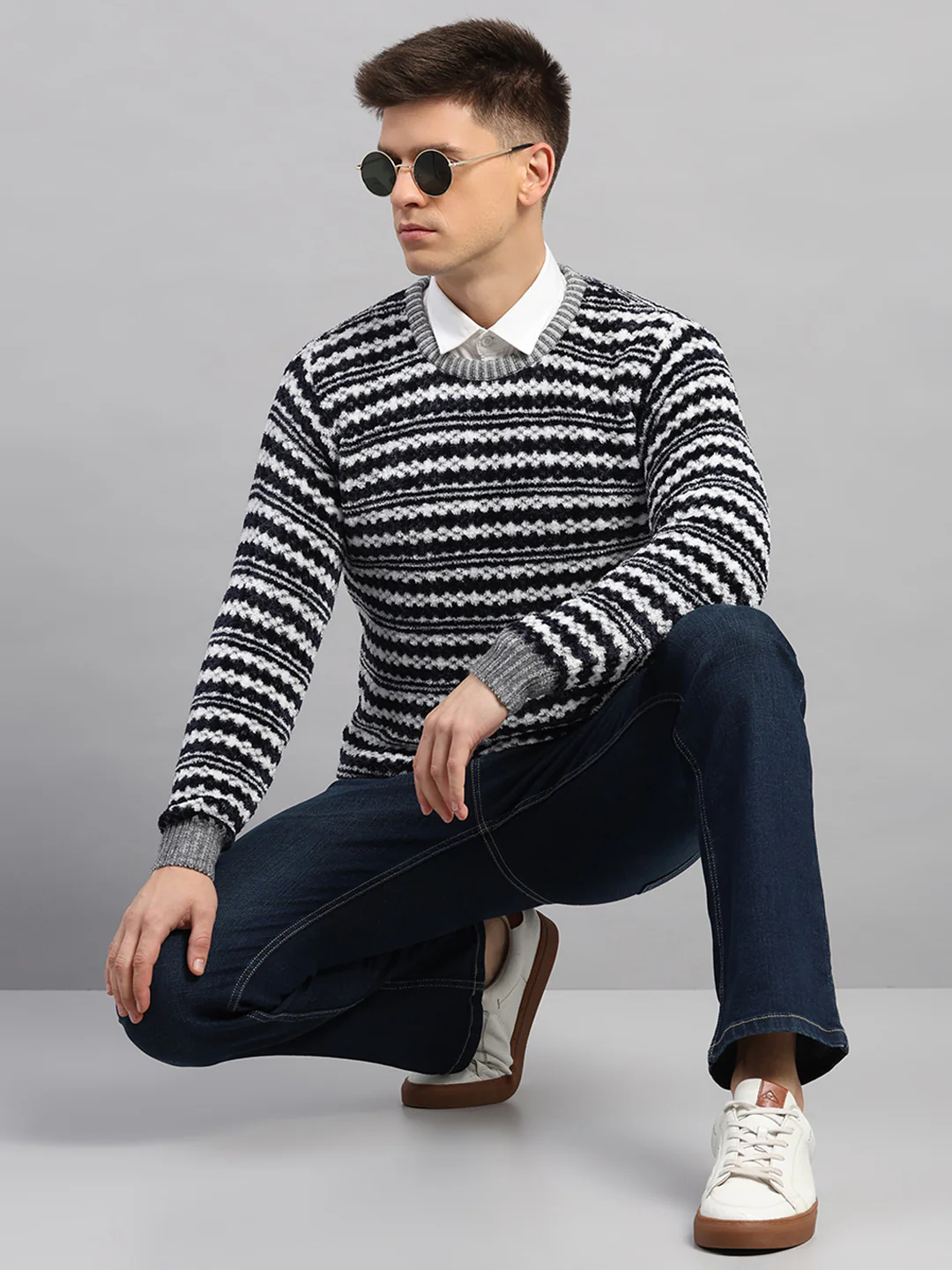 Men Grey Printed Round Neck Full Sleeve Pullover - Image 2