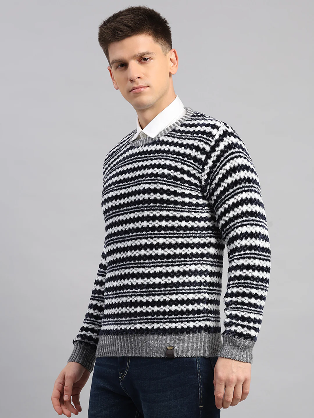 Men Grey Printed Round Neck Full Sleeve Pullover - Image 3