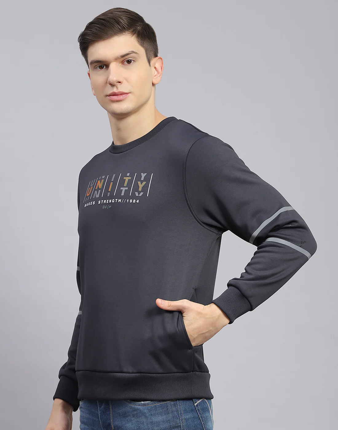 Men Grey Printed Round Neck Full Sleeve Sweatshirt - Image 4