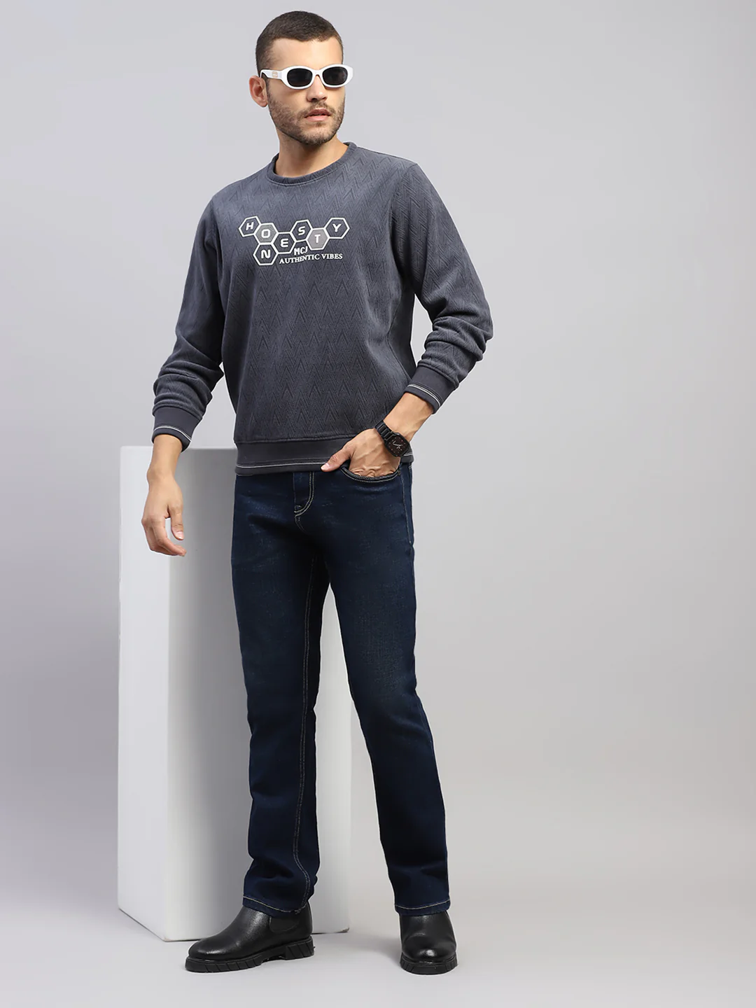 Men Grey Printed Round Neck Full Sleeve Sweatshirt - Image 6