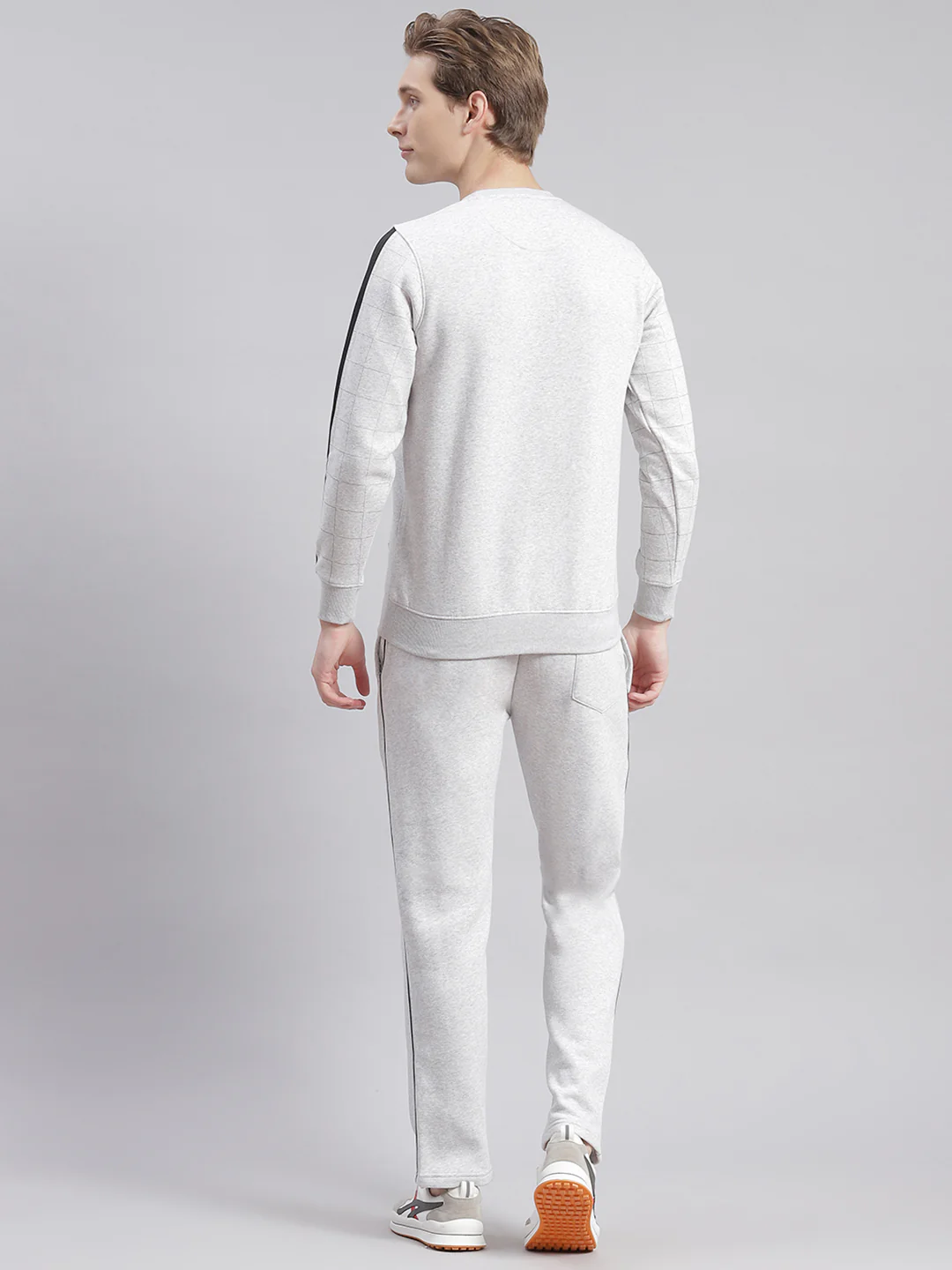 Men Grey Printed Round Neck Full Sleeve Tracksuits - Image 3