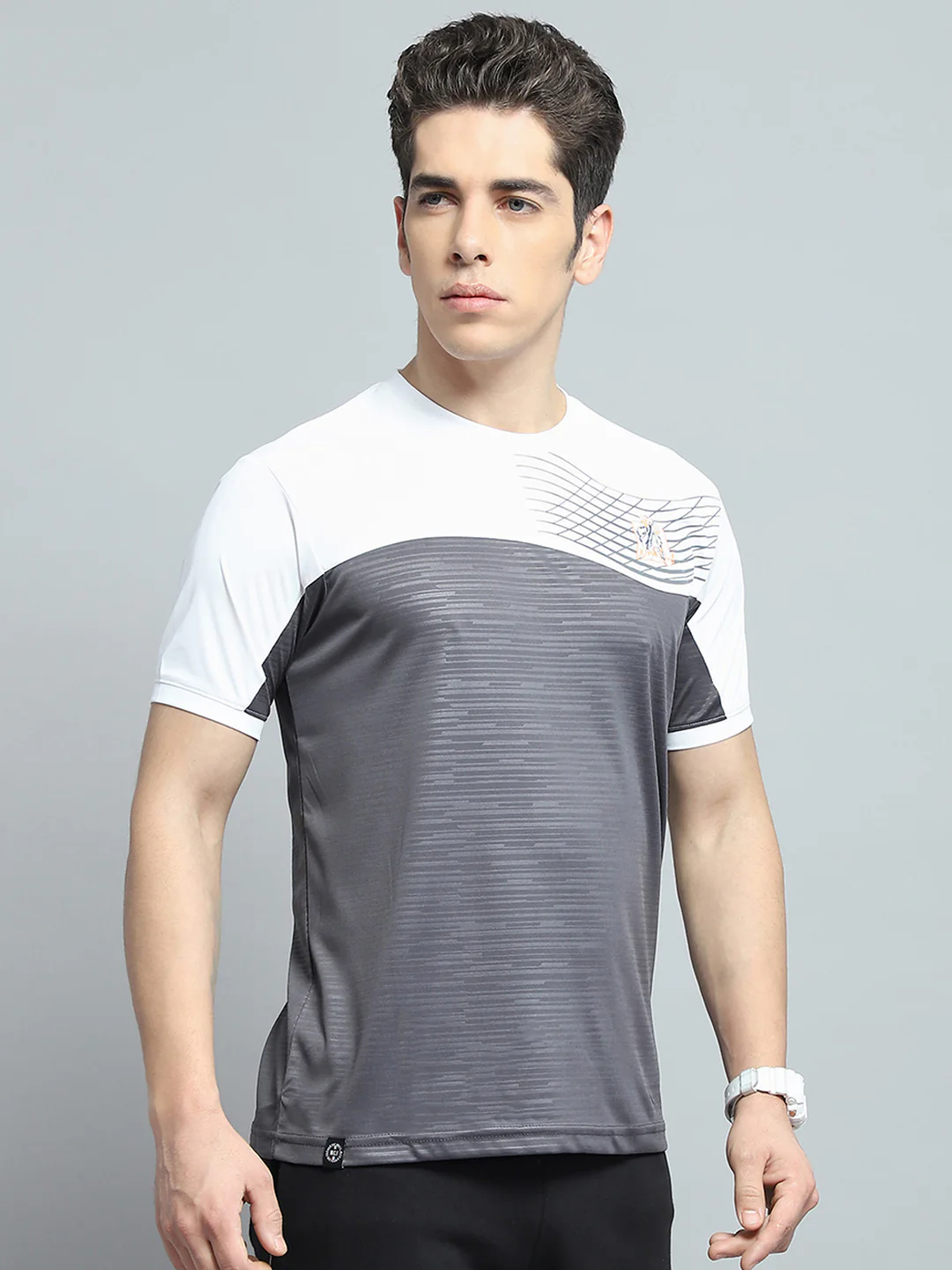 Men Grey Printed Round Neck Half Sleeve T-Shirt - Image 4