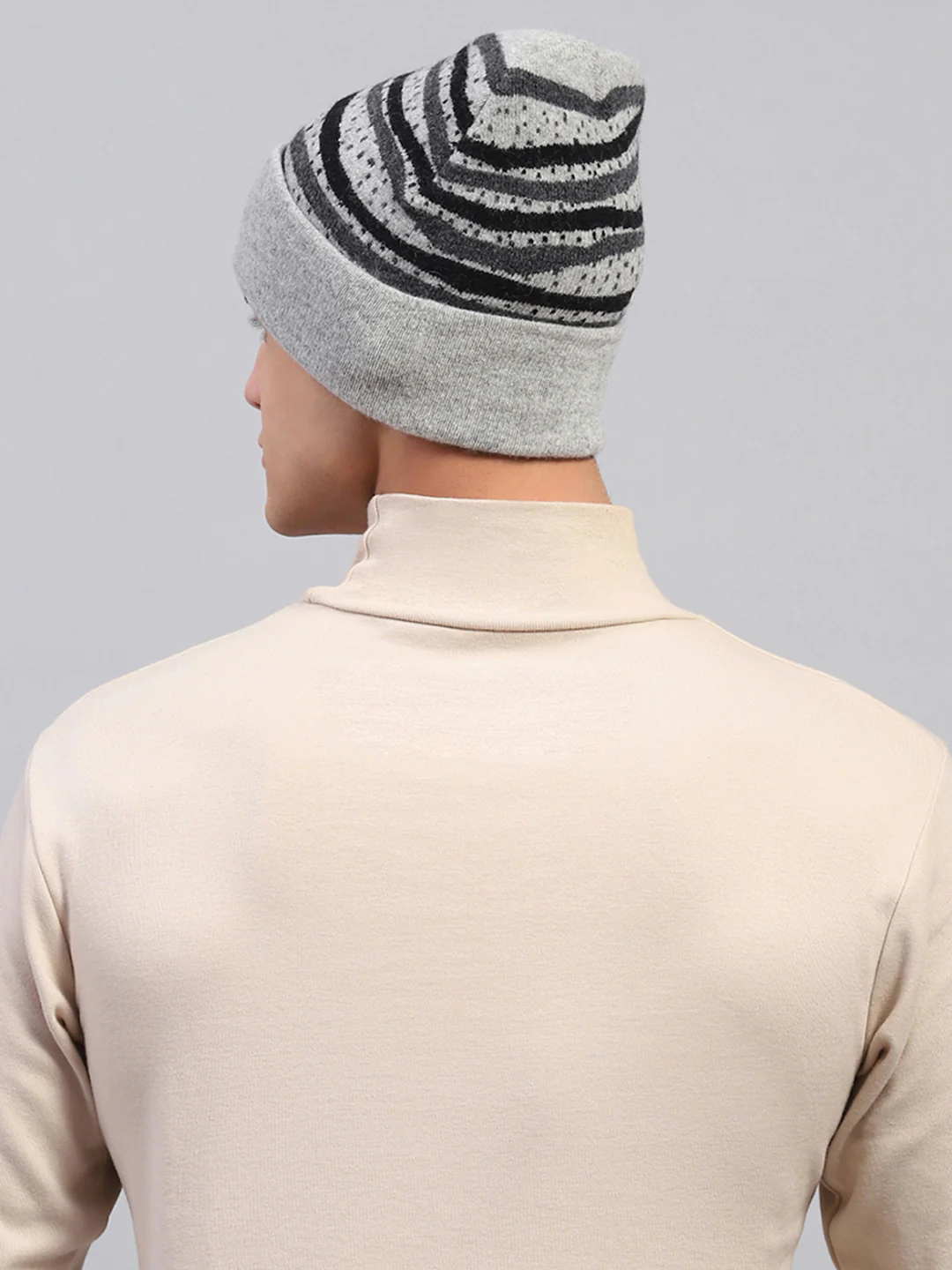 Men Grey Self Design Cap - Image 5