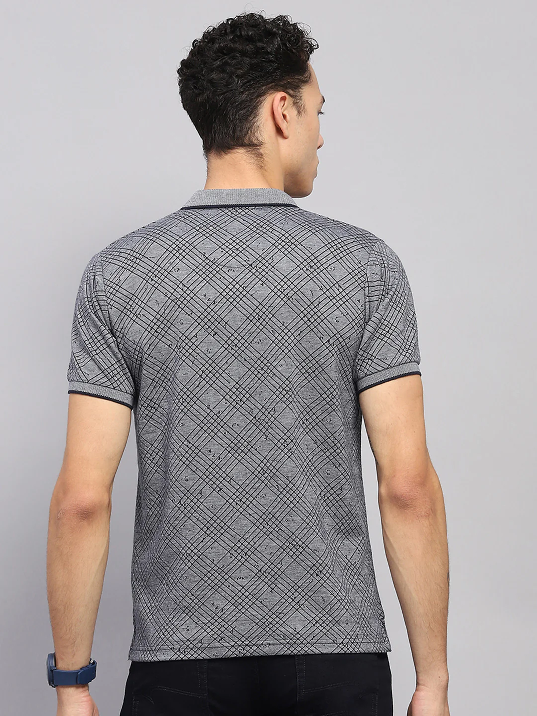 Men Grey Self Design Collar Half Sleeve T-Shirt - Image 5