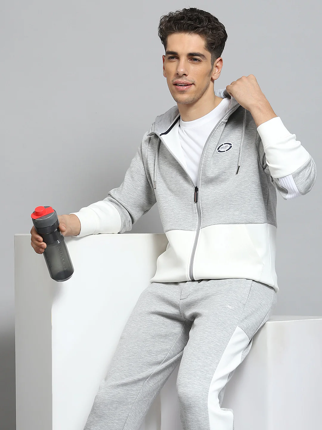 Men Grey Self Design Hooded Full Sleeve Winter Tracksuit - Image 6