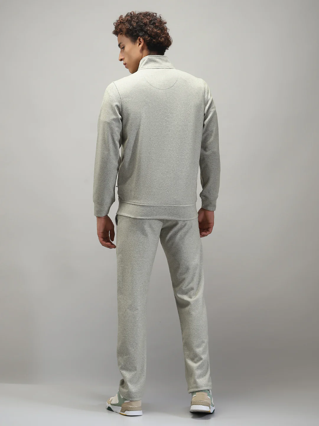 Men Grey Self Design Mock Neck Full Sleeve Winter Tracksuit - Image 5