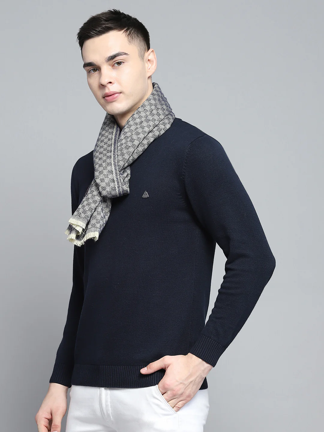 Men Grey Self Design Muffler - Image 3
