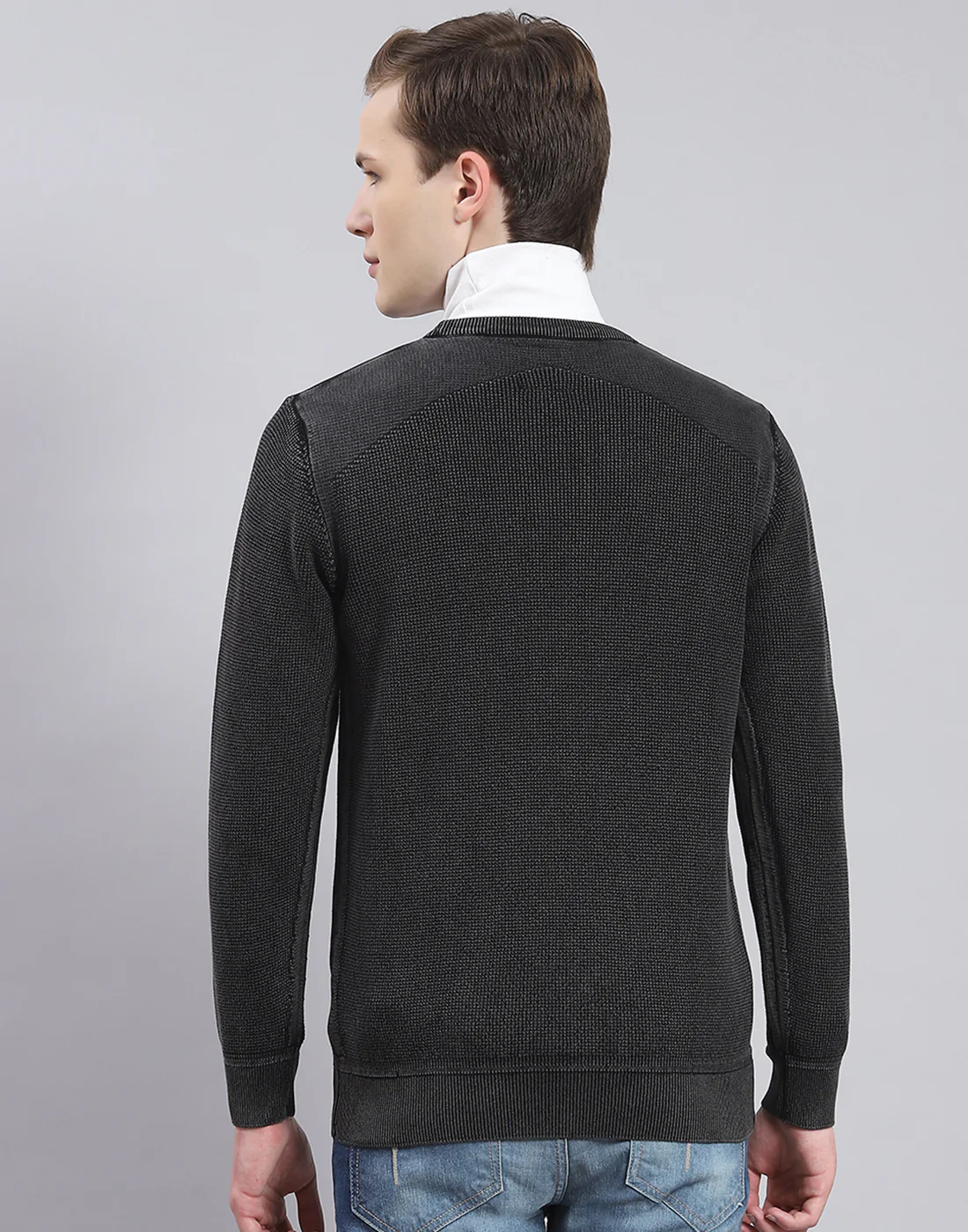 Men Grey Self Design Round Neck Full Sleeve Sweater - Image 6