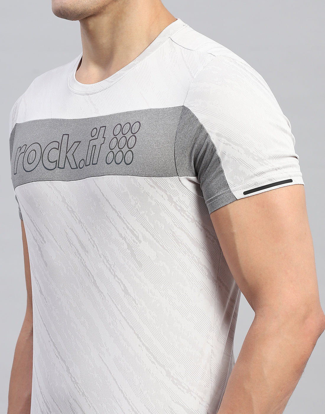 Rock.it Men Grey Self Design Round Neck Half Sleeve T-Shirt - Image 6
