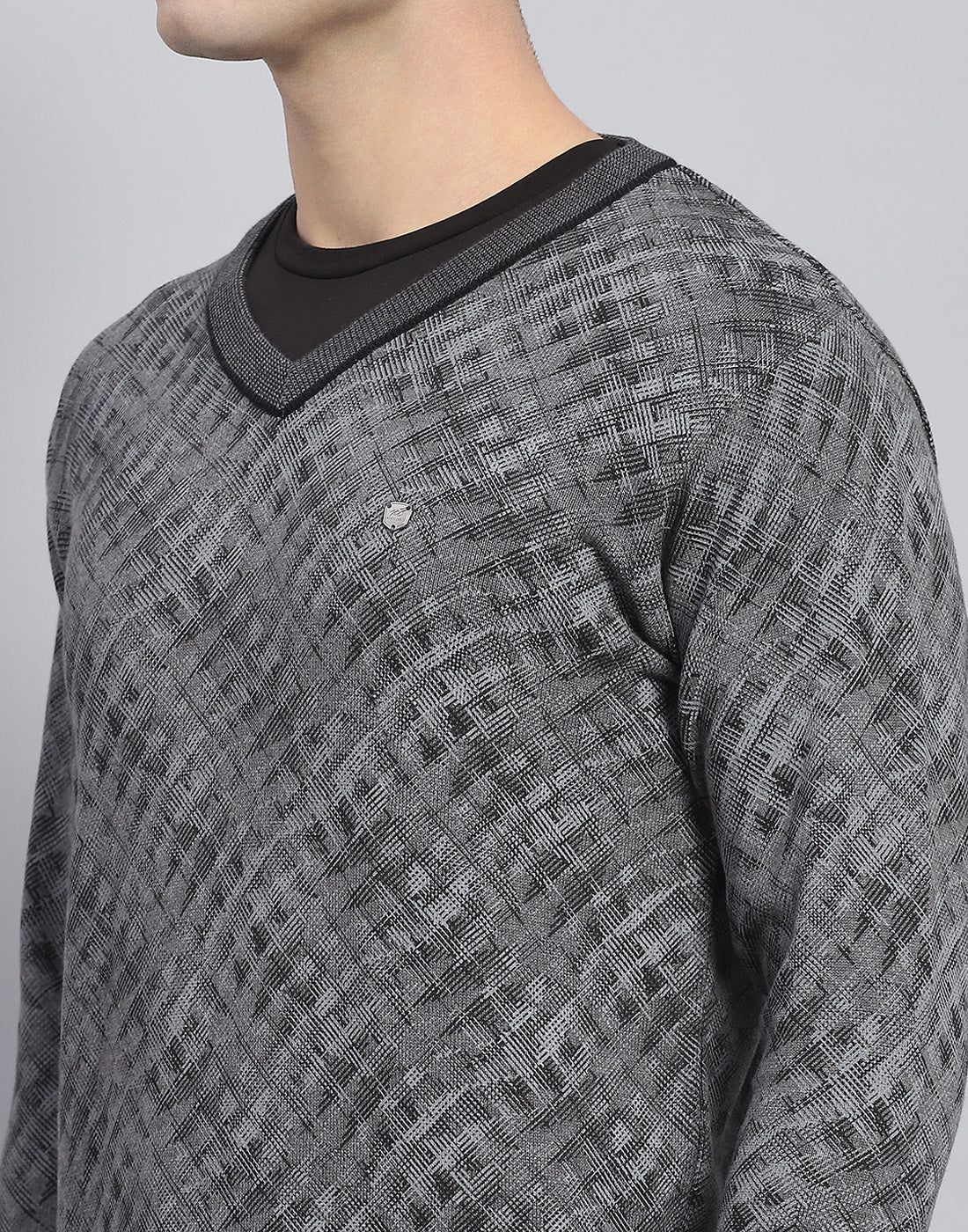 Men Grey Self Design V Neck Full Sleeve Pullover - Image 7