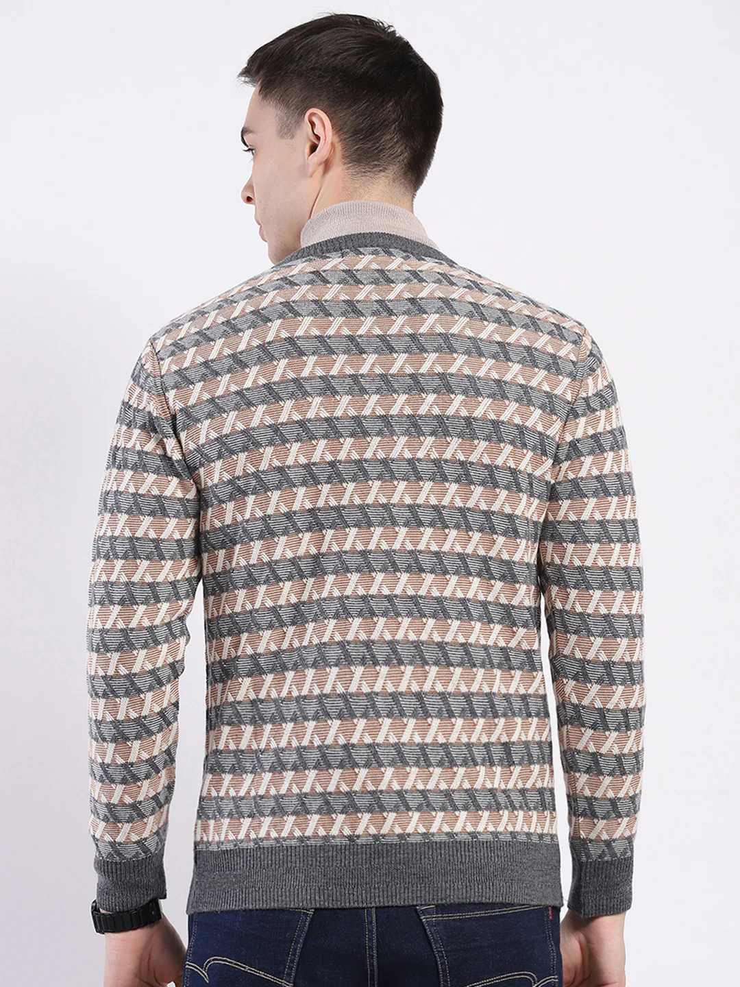 Men Grey Self Design V Neck Full Sleeve Pullover - Image 5