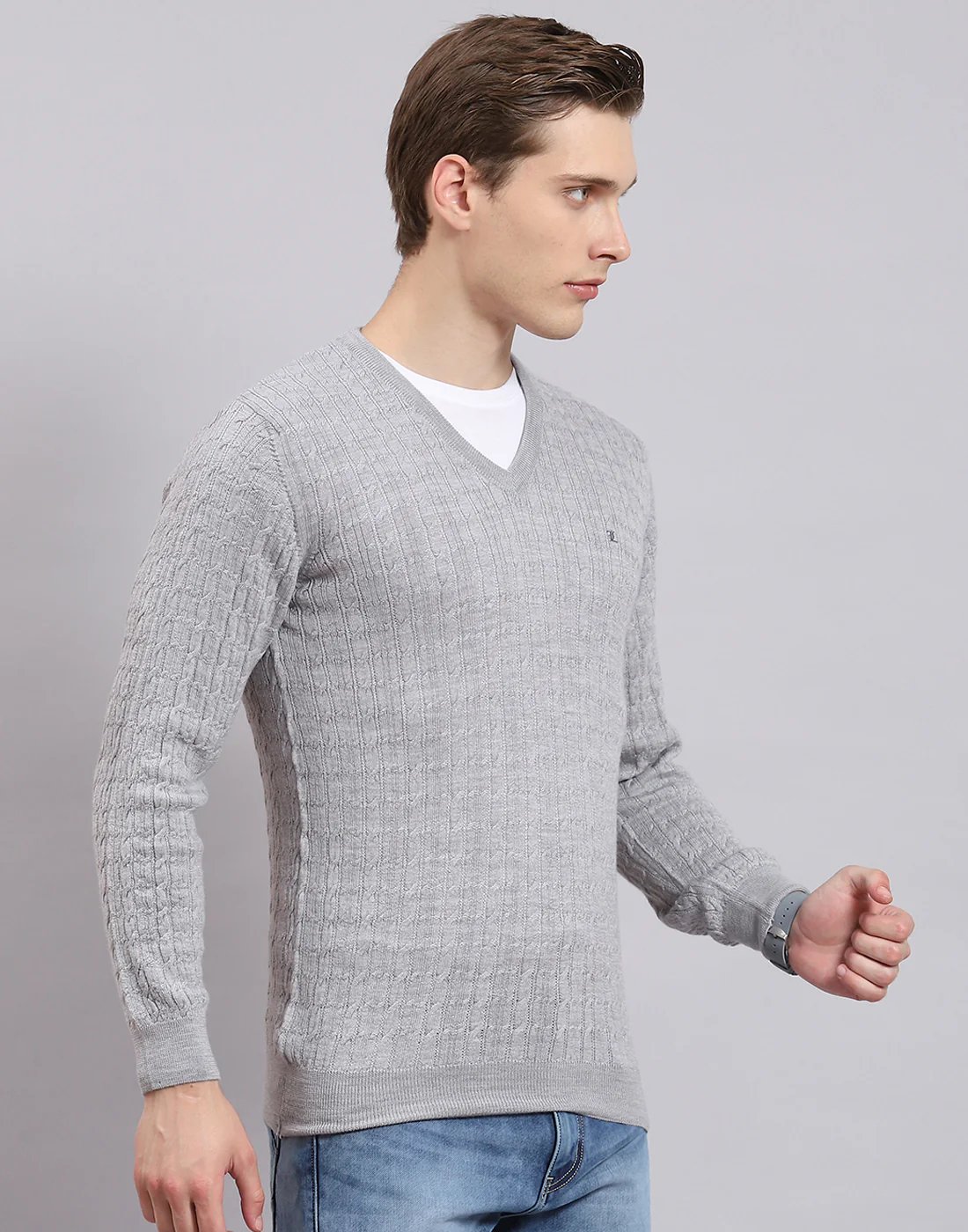 Men Grey Self Design V Neck Full Sleeve Sweater - Image 4