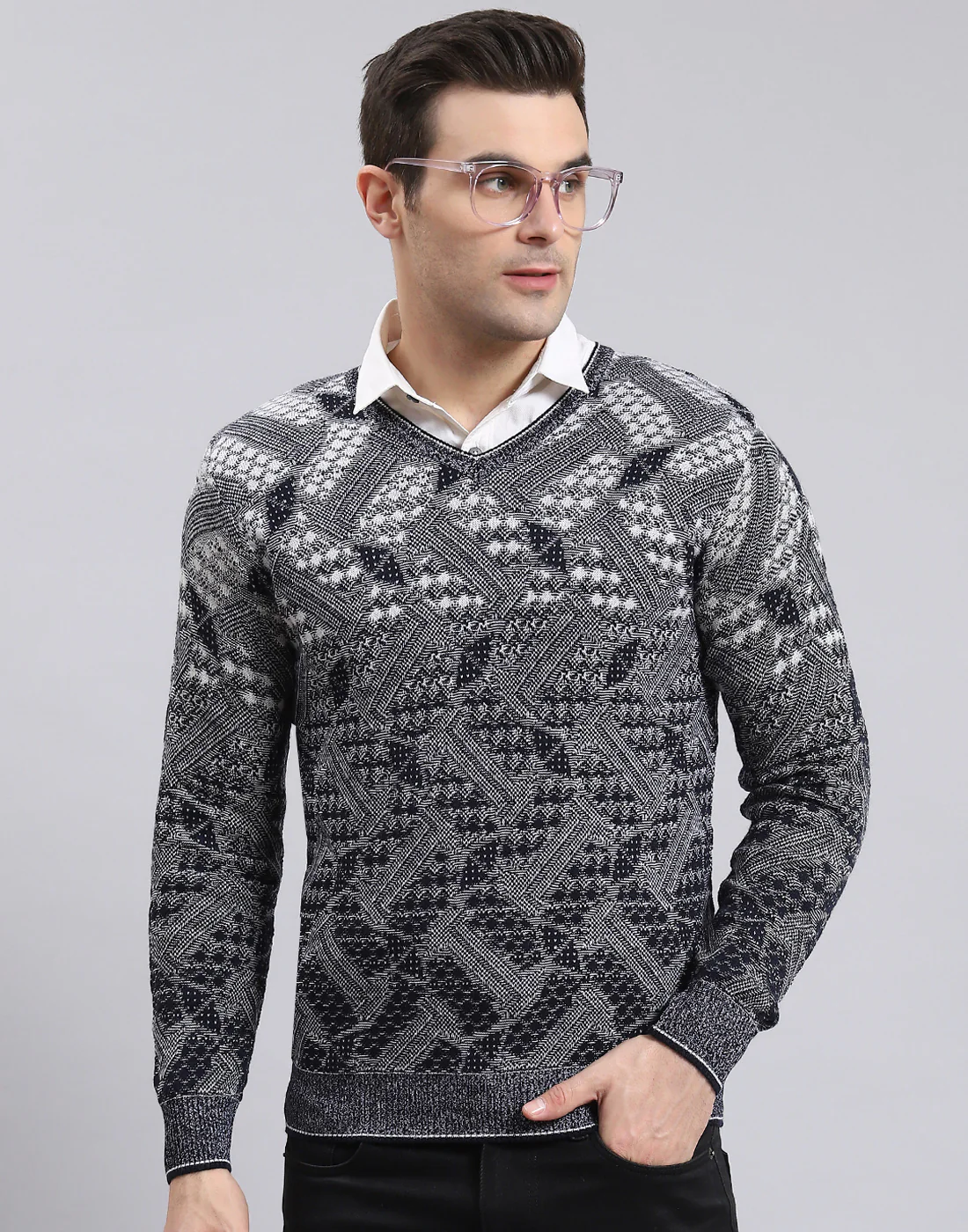 Men Grey Self Design V Neck Full Sleeve Sweater - Image 2