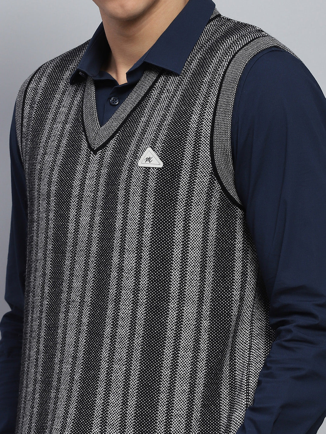 Men Grey Self Design V Neck Sleeveless Sweater - Image 7